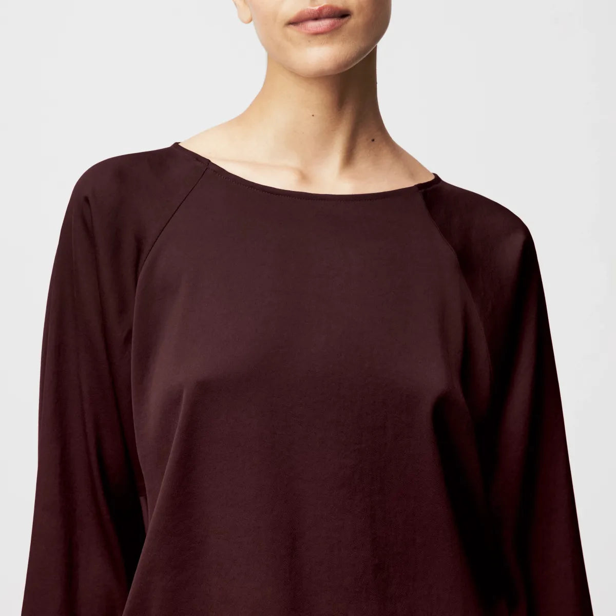 Nialini - Deep mahogany