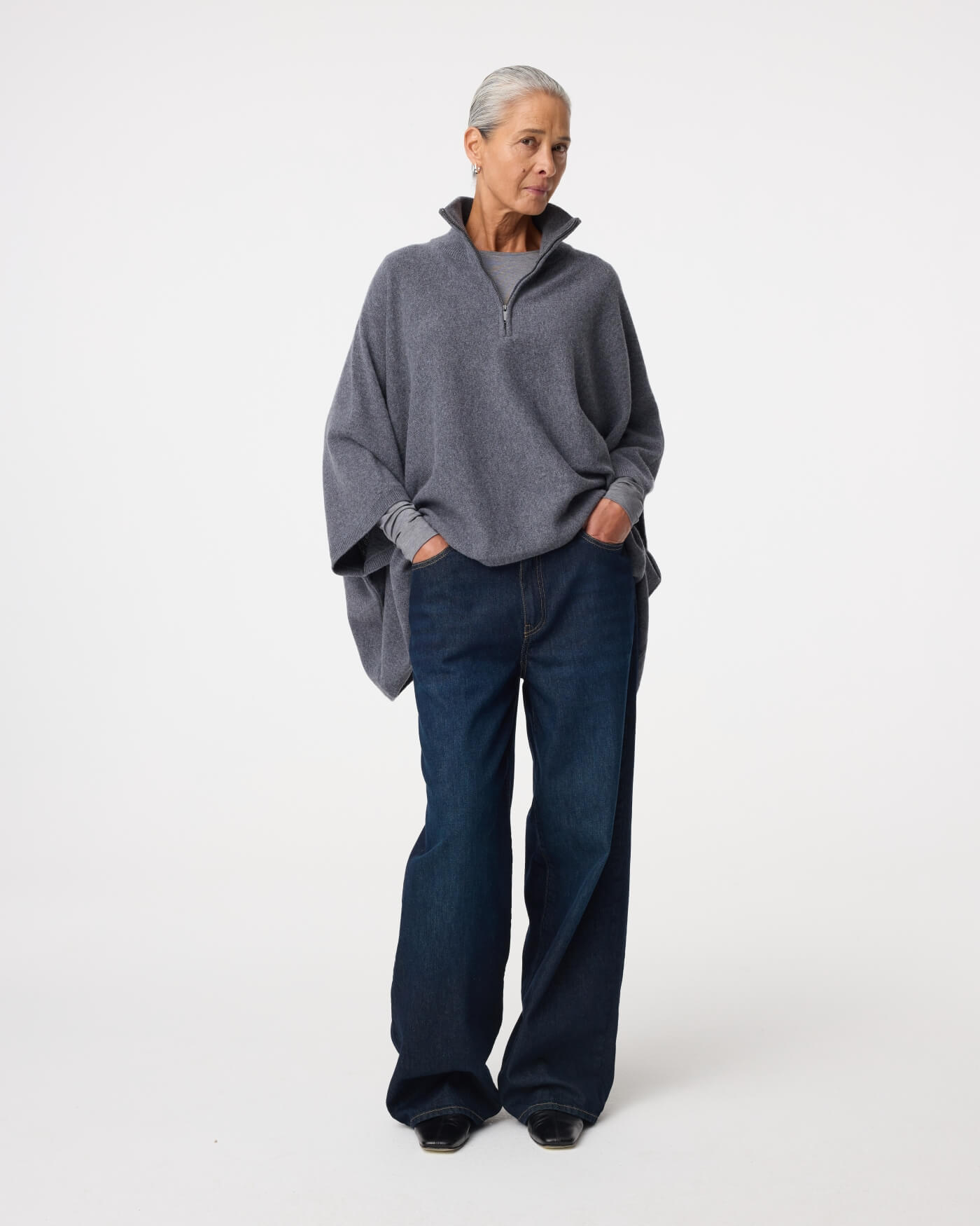 Edna – Poncho