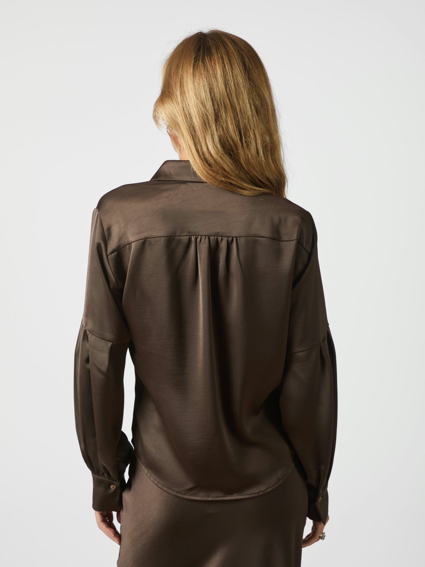 Naja Satin Shirt - Dark Brown