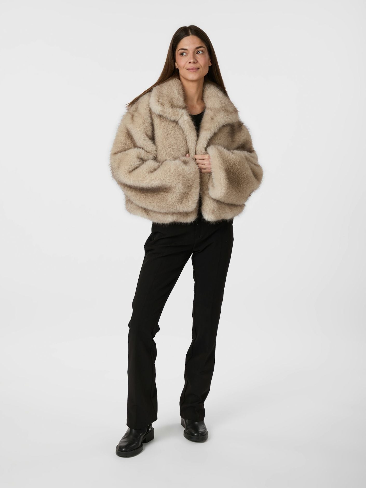 Steff Faux Fur Jacket - Beige