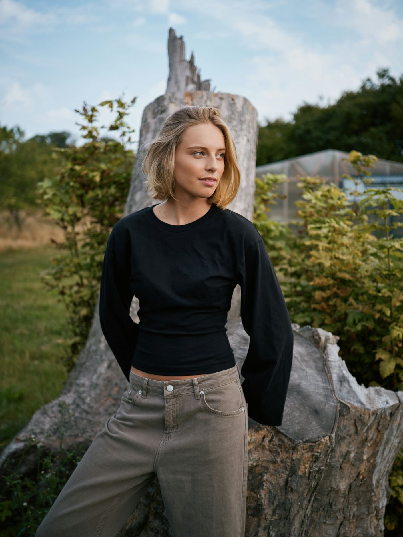 Paska Boxy Long Tee - Black