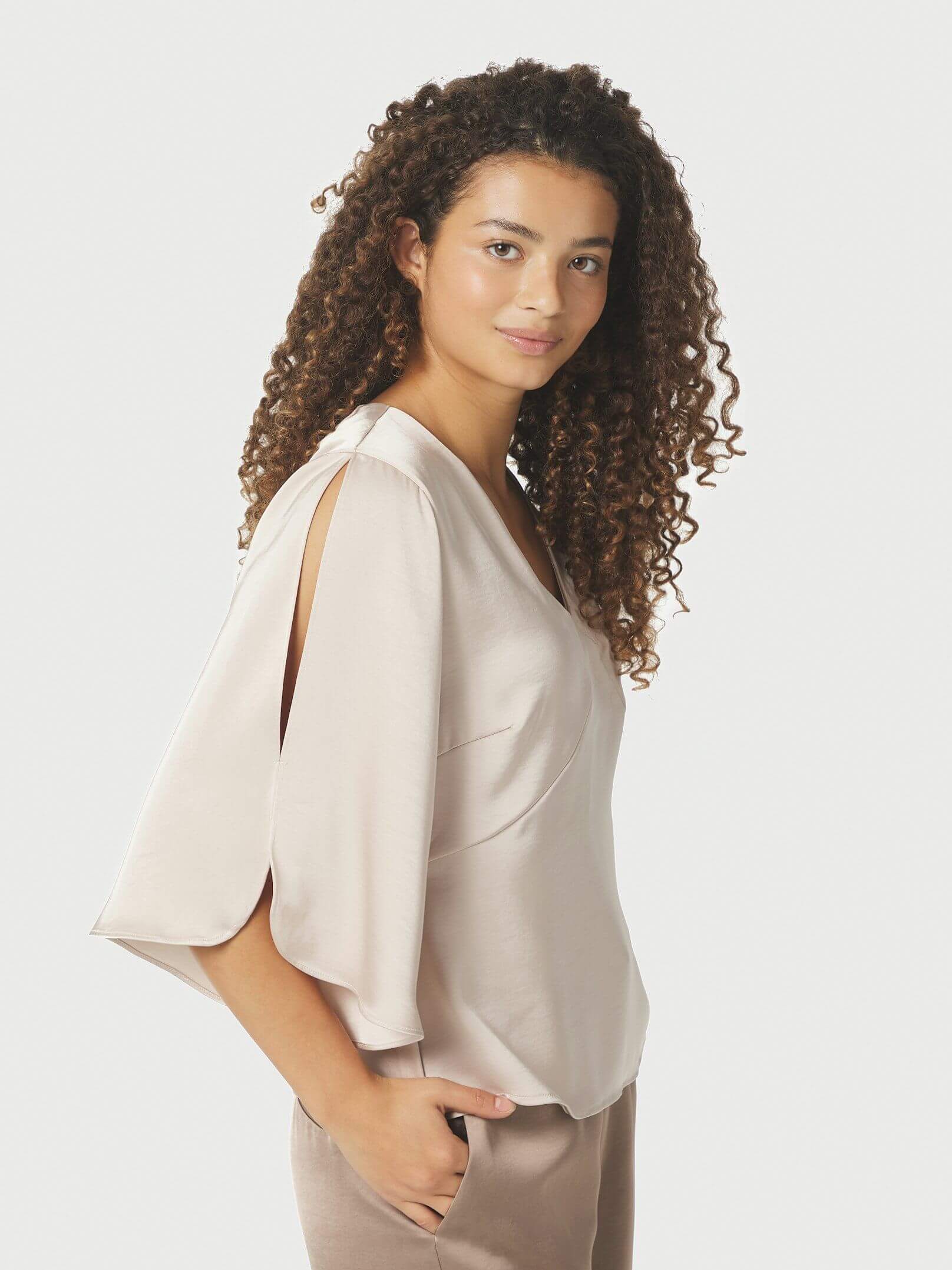 Remana Heavy Sateen Blouse - Champagne