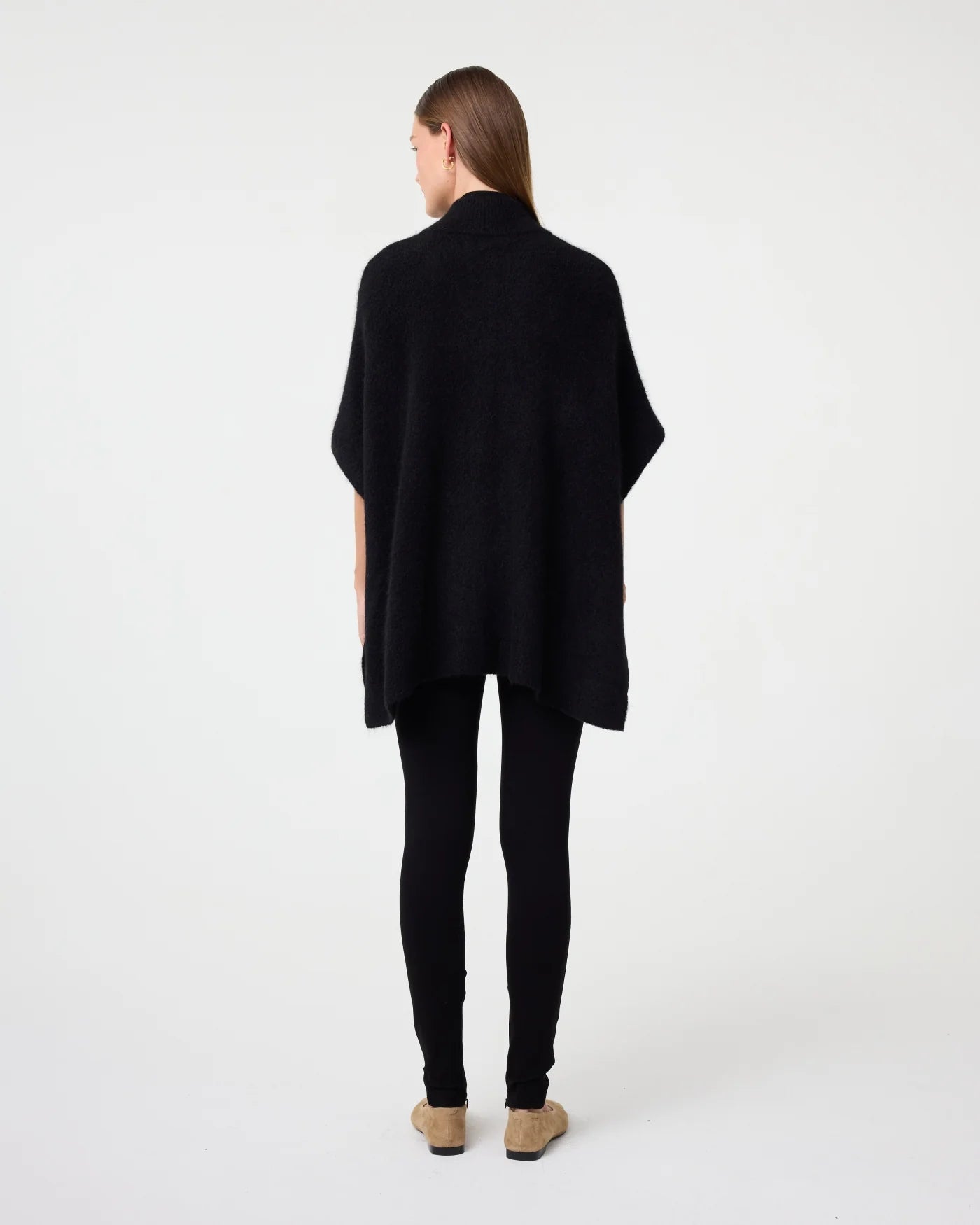 Pleunie Poncho - Black
