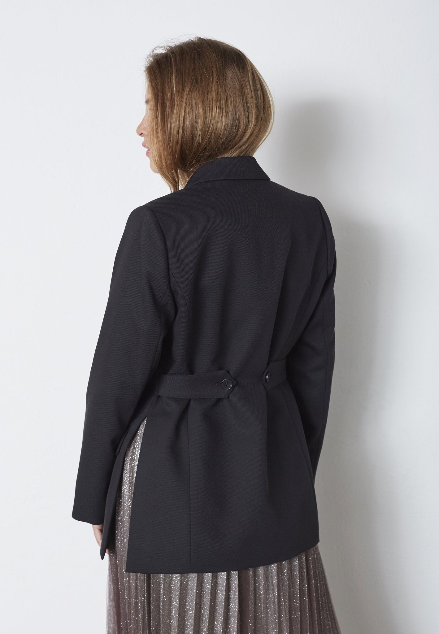 AlmiraCC Fitted Blazer - Black