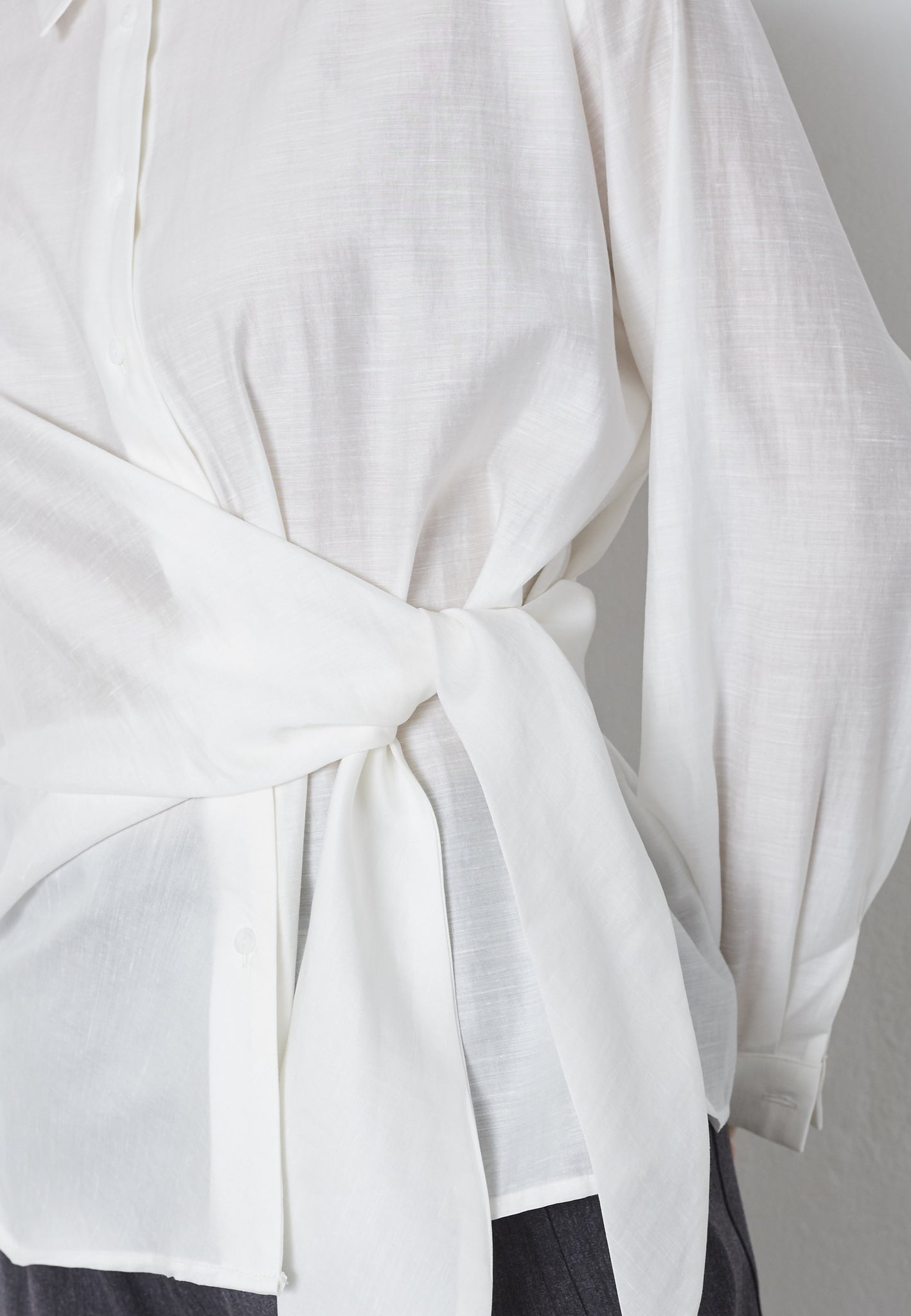IdinaCC Tie Shirt - Off White