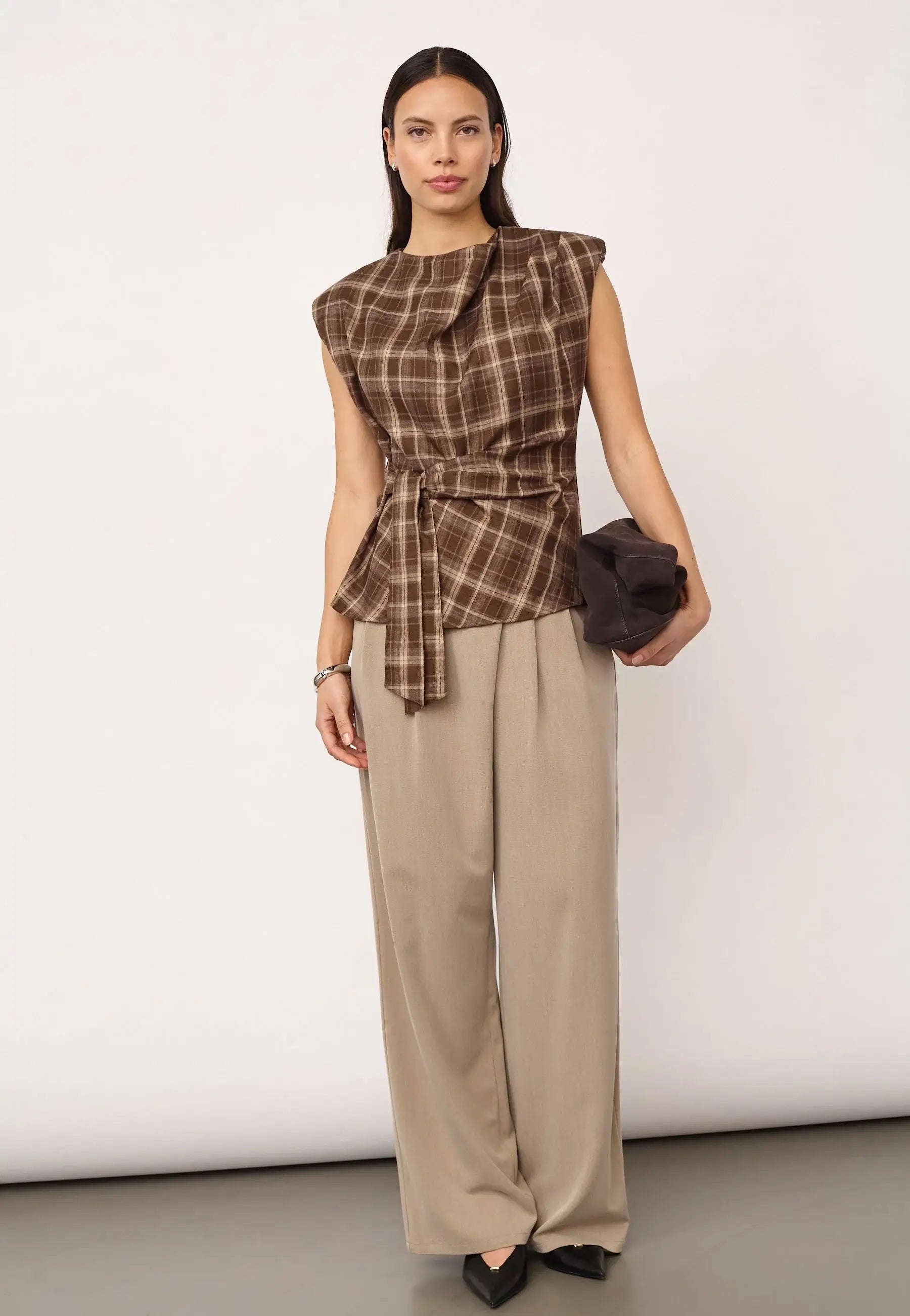 DagnyCC Check Pleat Top - Brown