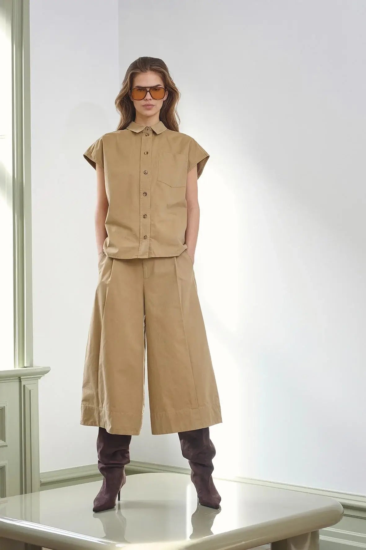 EvelynCC Slit Back SS Shirt - Sand