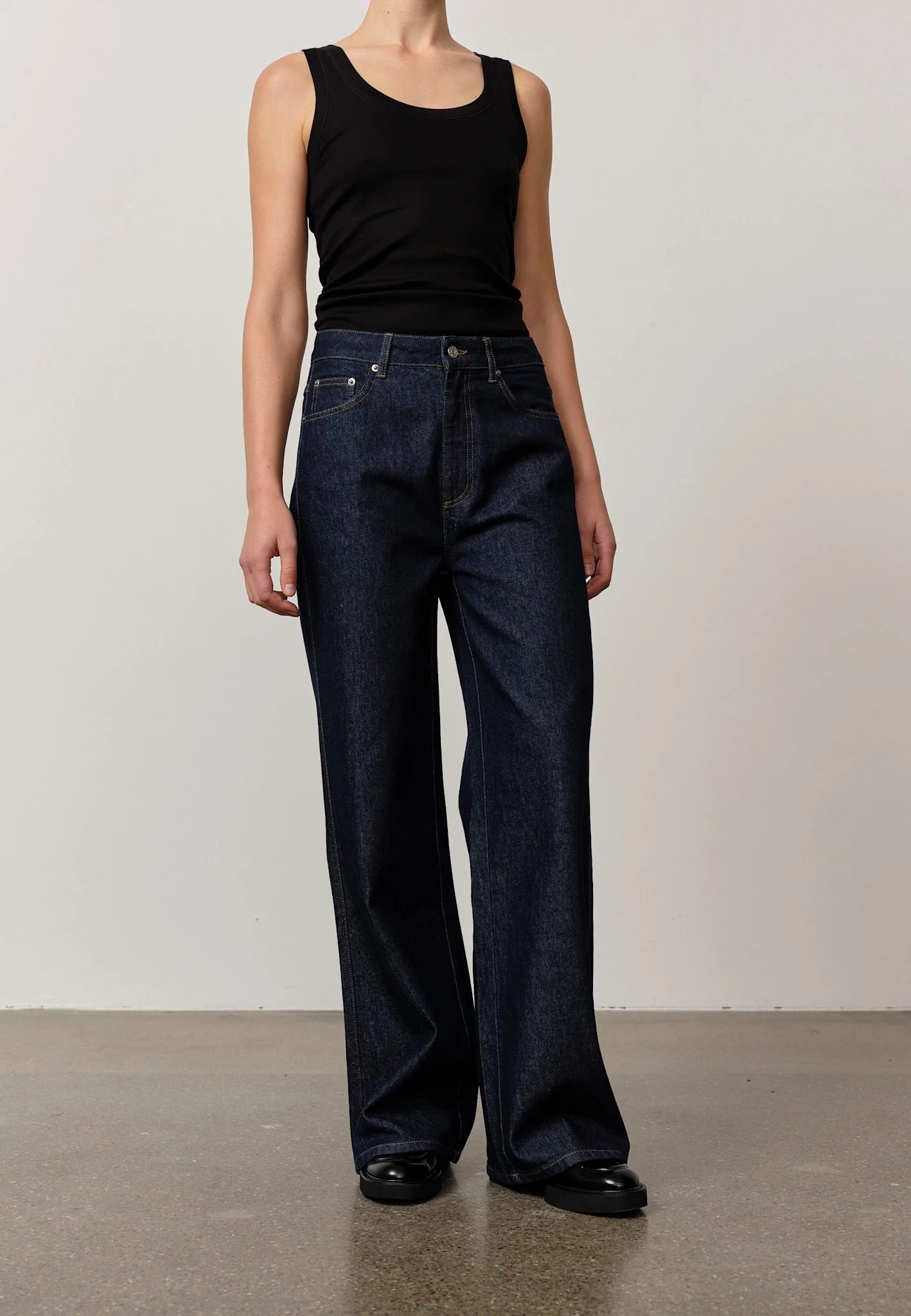 Kat Mid Waist Jeans - Indigo
