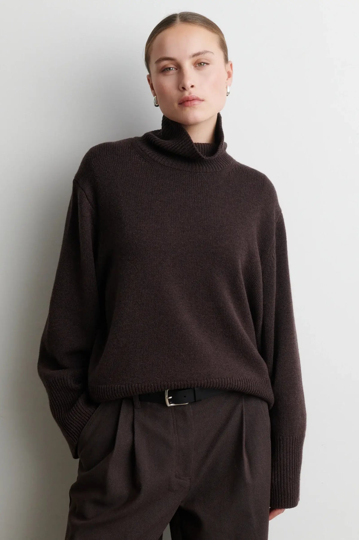 Alpha Knit Rollkragenpullover – Dunkelbraun Melange
