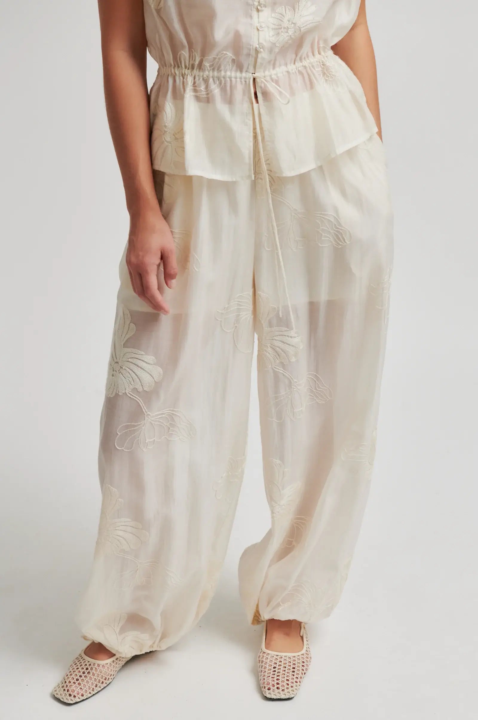 Vira Trousers - Soft Beige