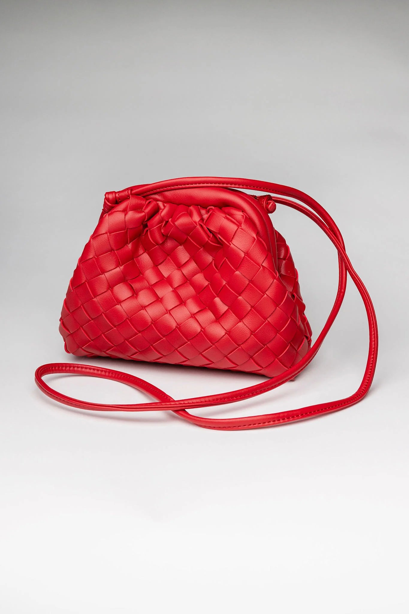 Dumpling Braided Bag - Strong Red