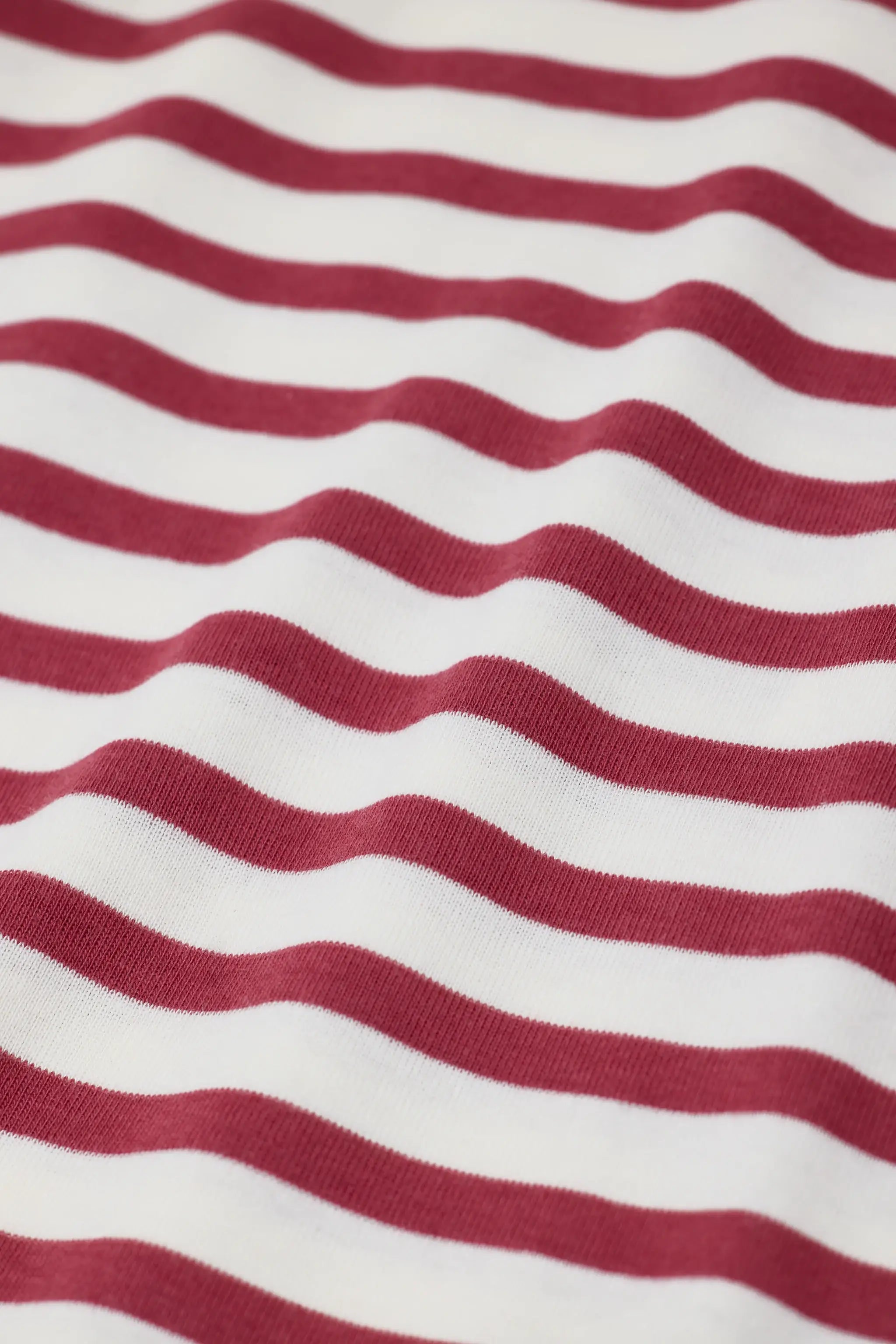Basic Longsleeve - Cherry Red