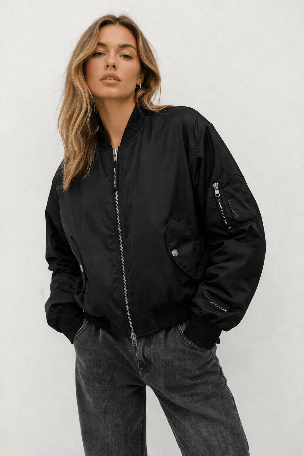 Sally Crop Bomber - Black