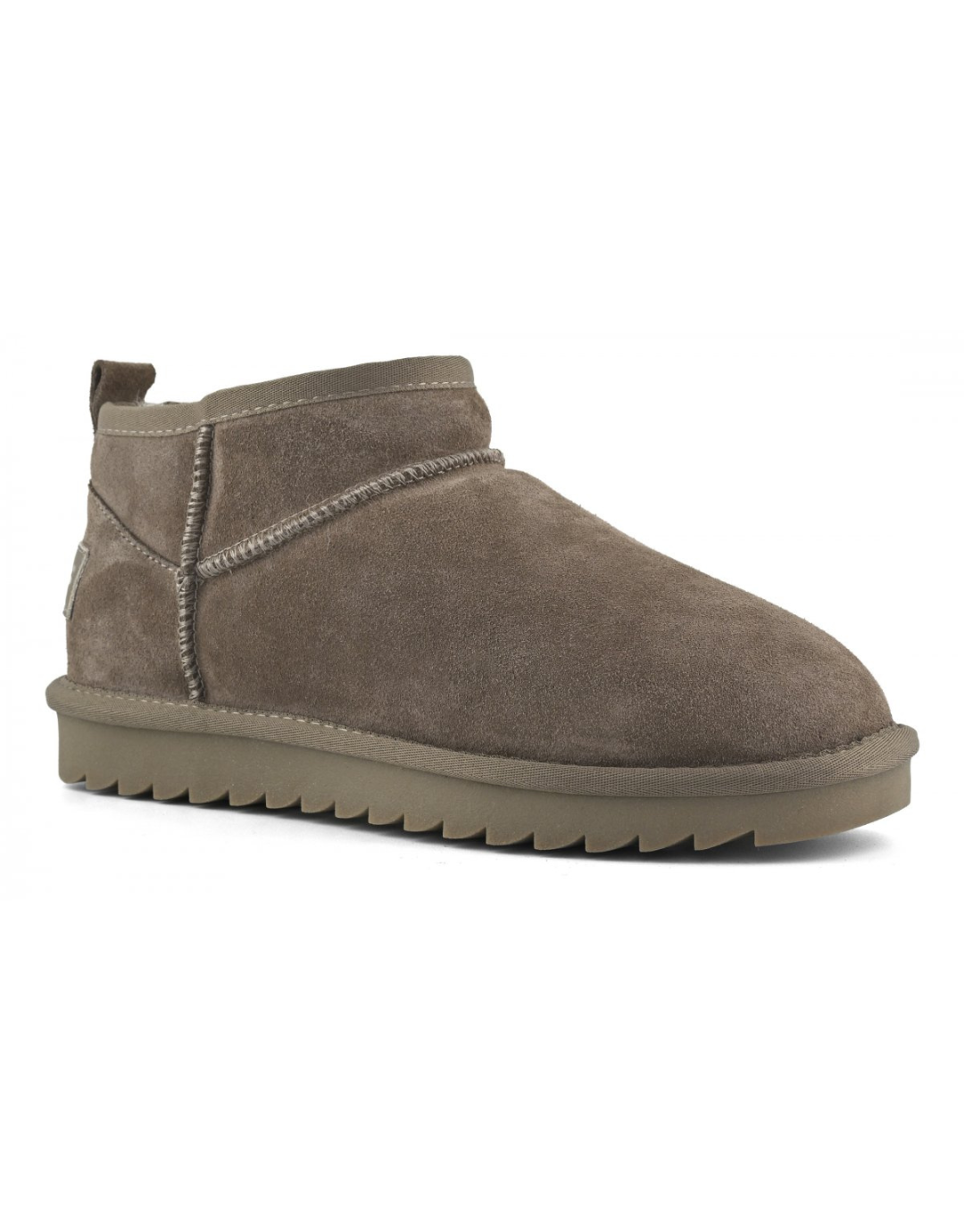 Short Sheepskin Boot in Suede - Malva