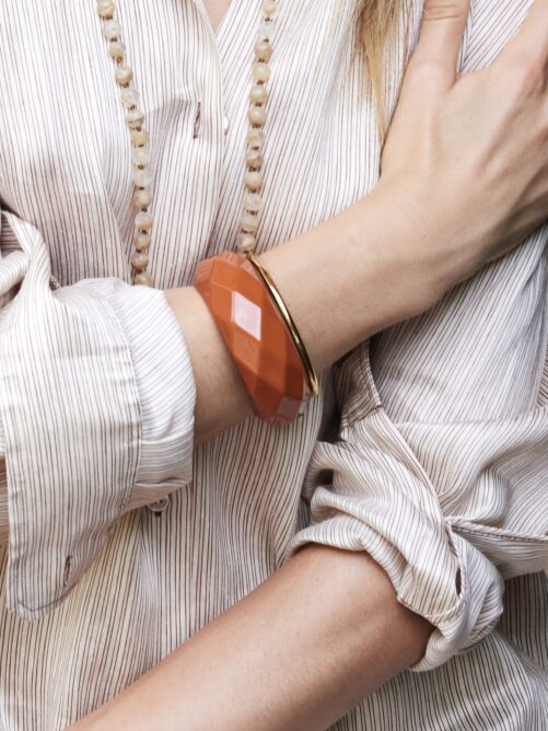 Facet Geslepen Bangle Gelakte Hars