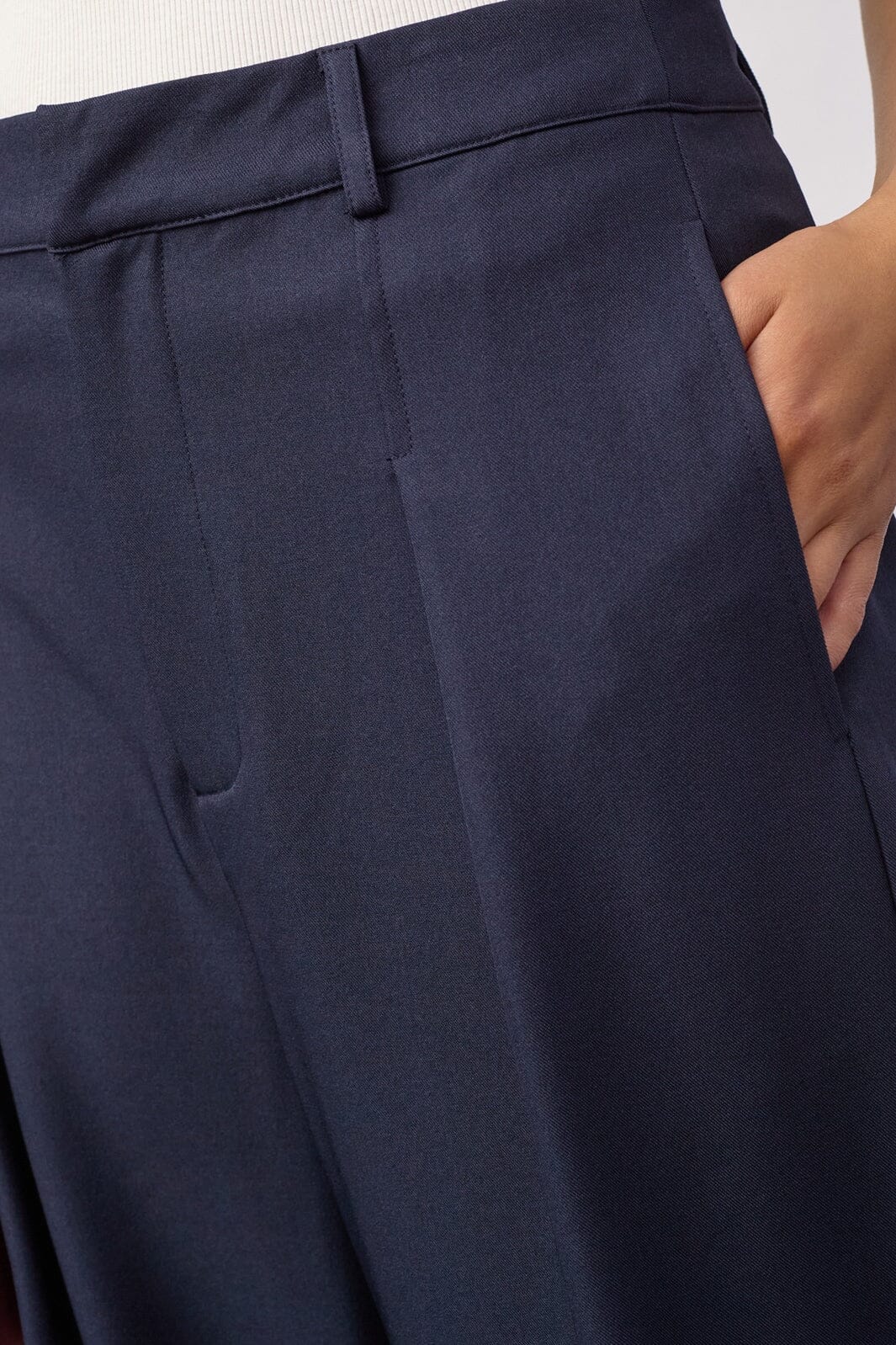 LunaCC Pleat Pant - Navy L34