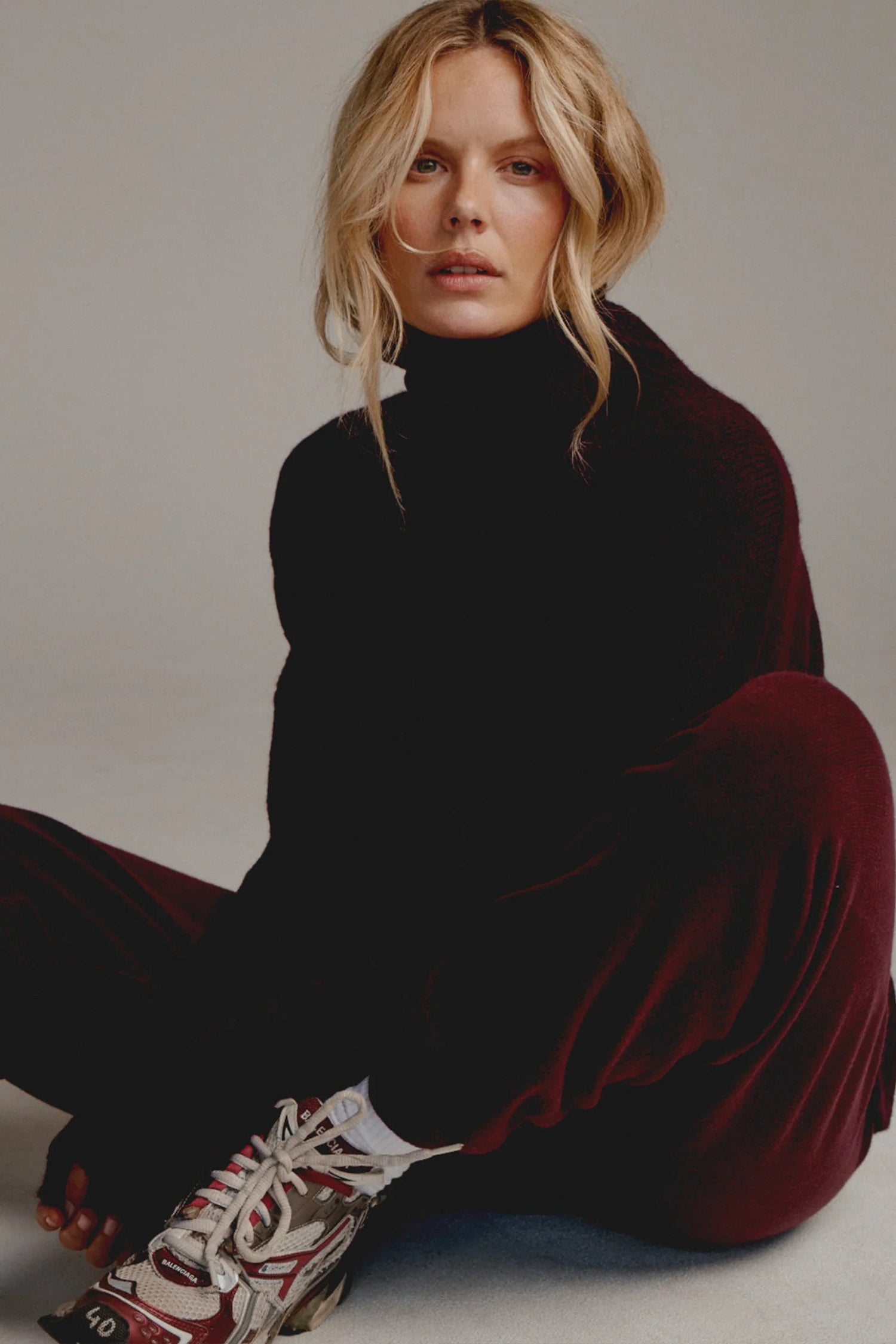 W25L247 Jumper - Aubergine