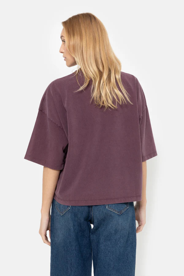 Eloise-A Boxy T-shirt with Avar - Vintage Plum