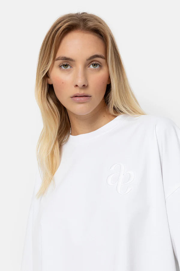 Eloise-A Boxy T-shirt with Avar - White