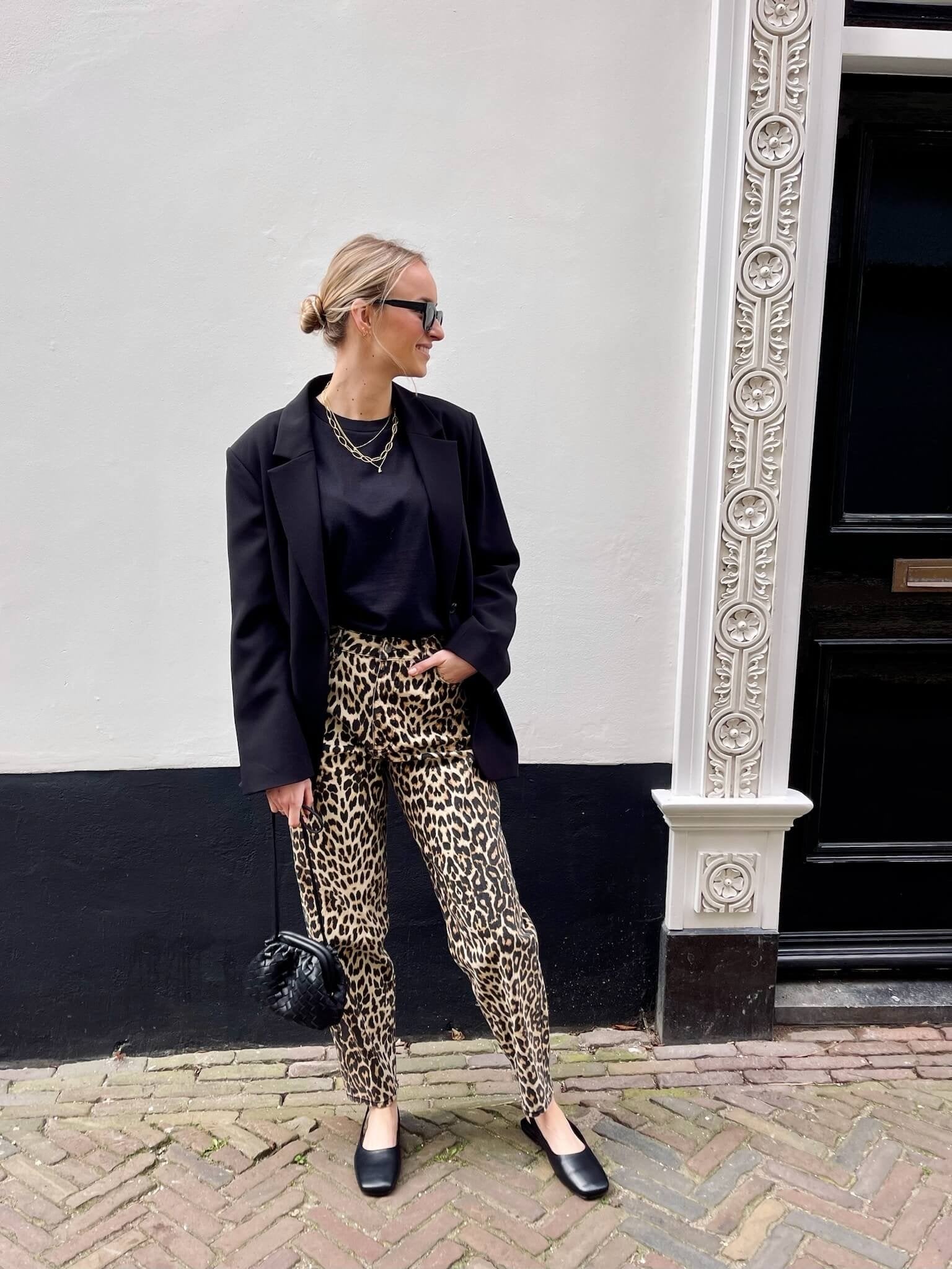 black and barrel leopard look