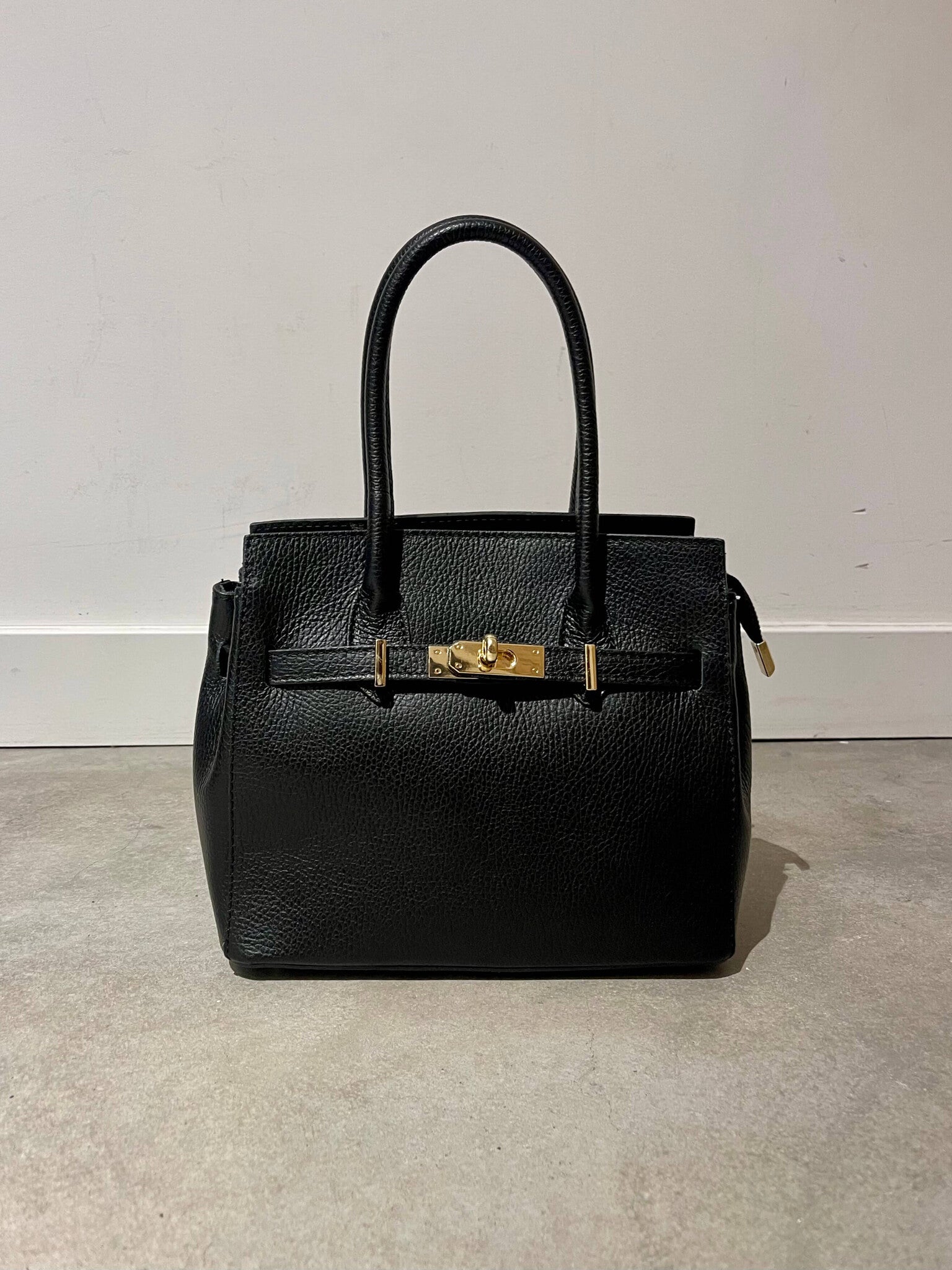 Small Leather Bag - Black