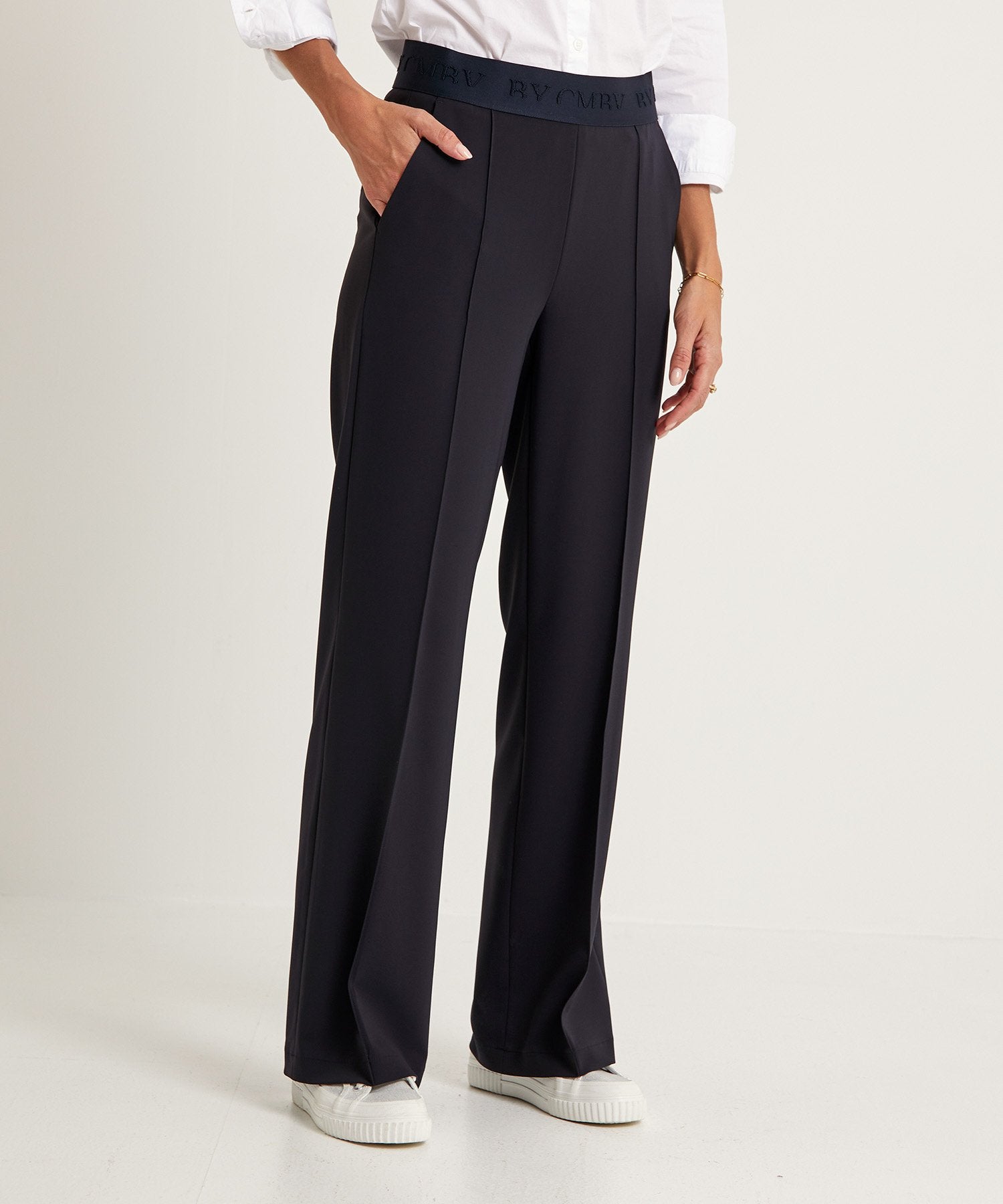 Ava - Dark Navy