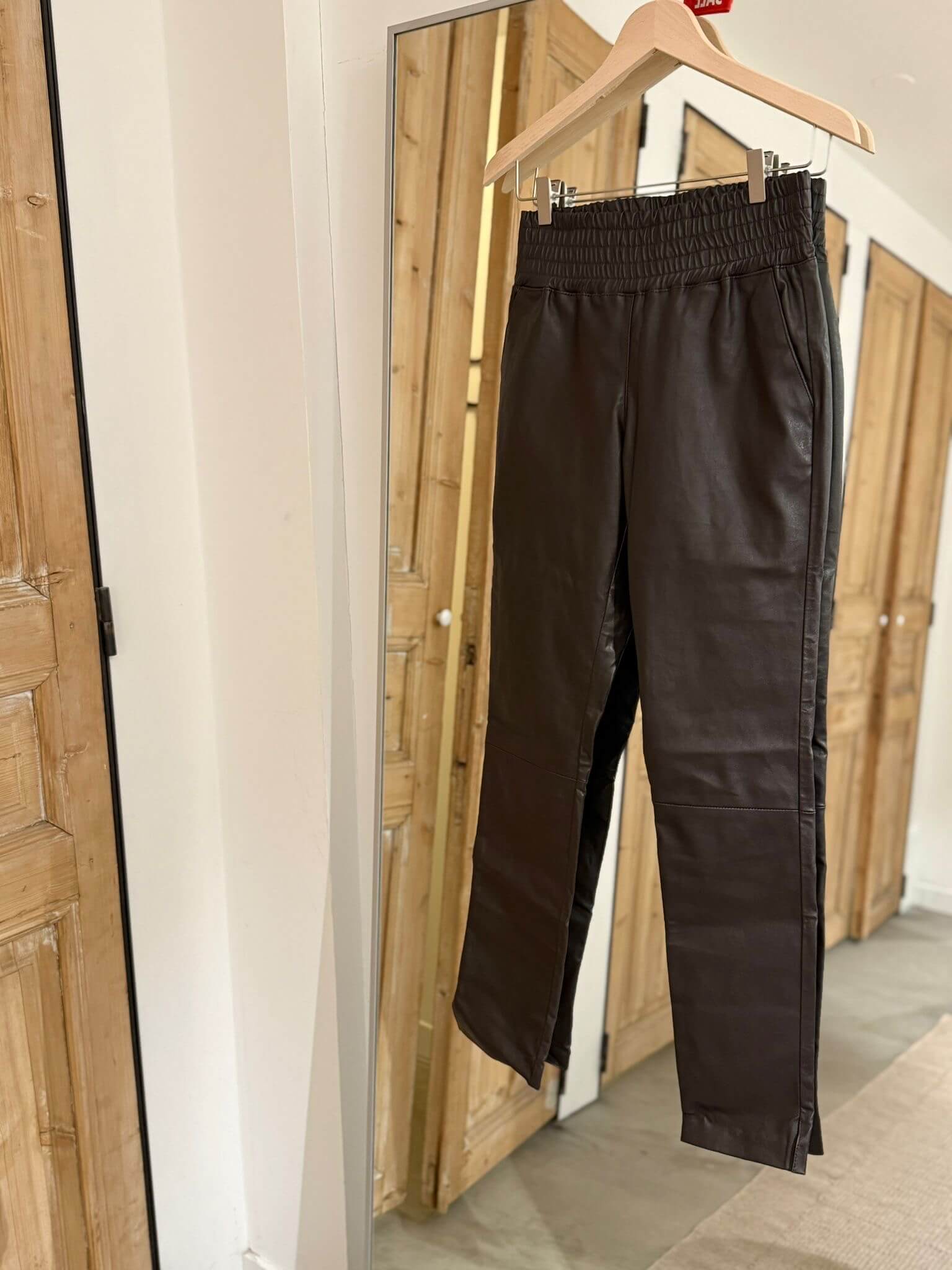 Colette - Dark Brown