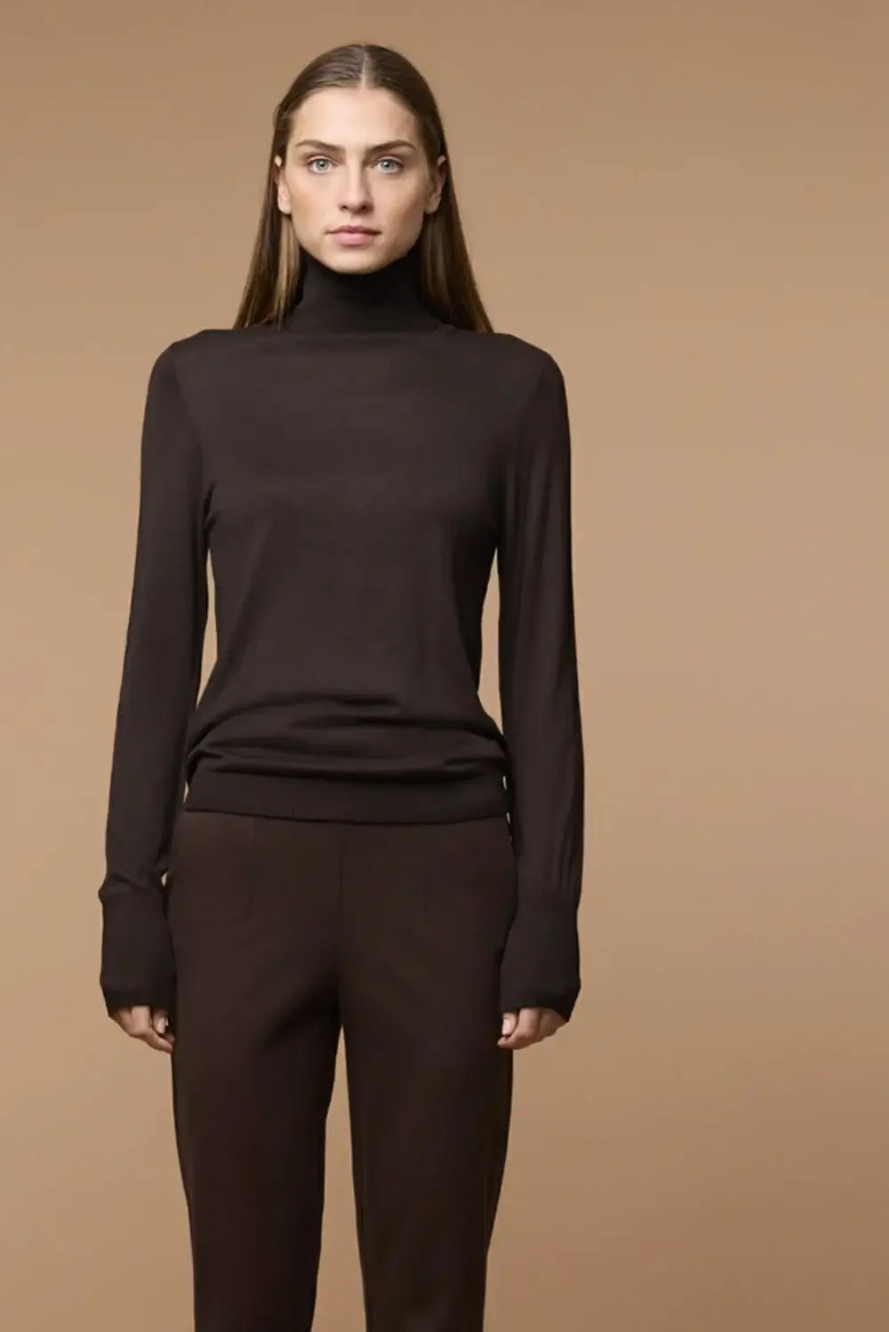 Tamar pullover rollneck Is - Chocolate