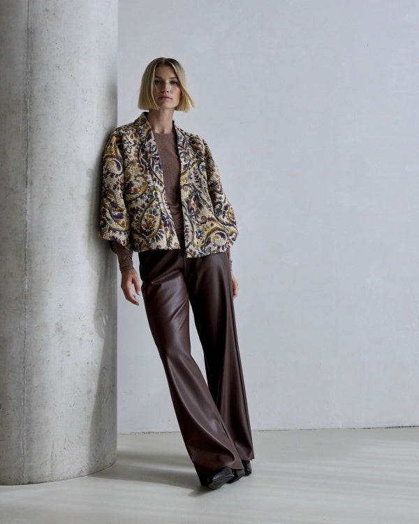 Delphine - Brown