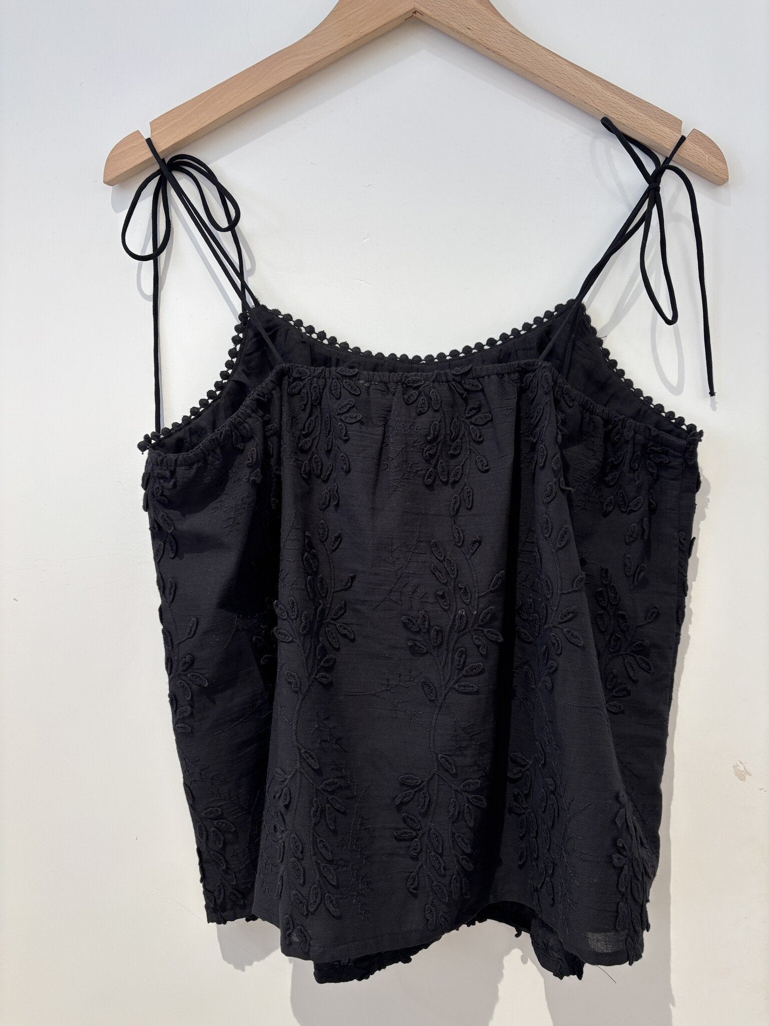 NessaCC Singlet - Black