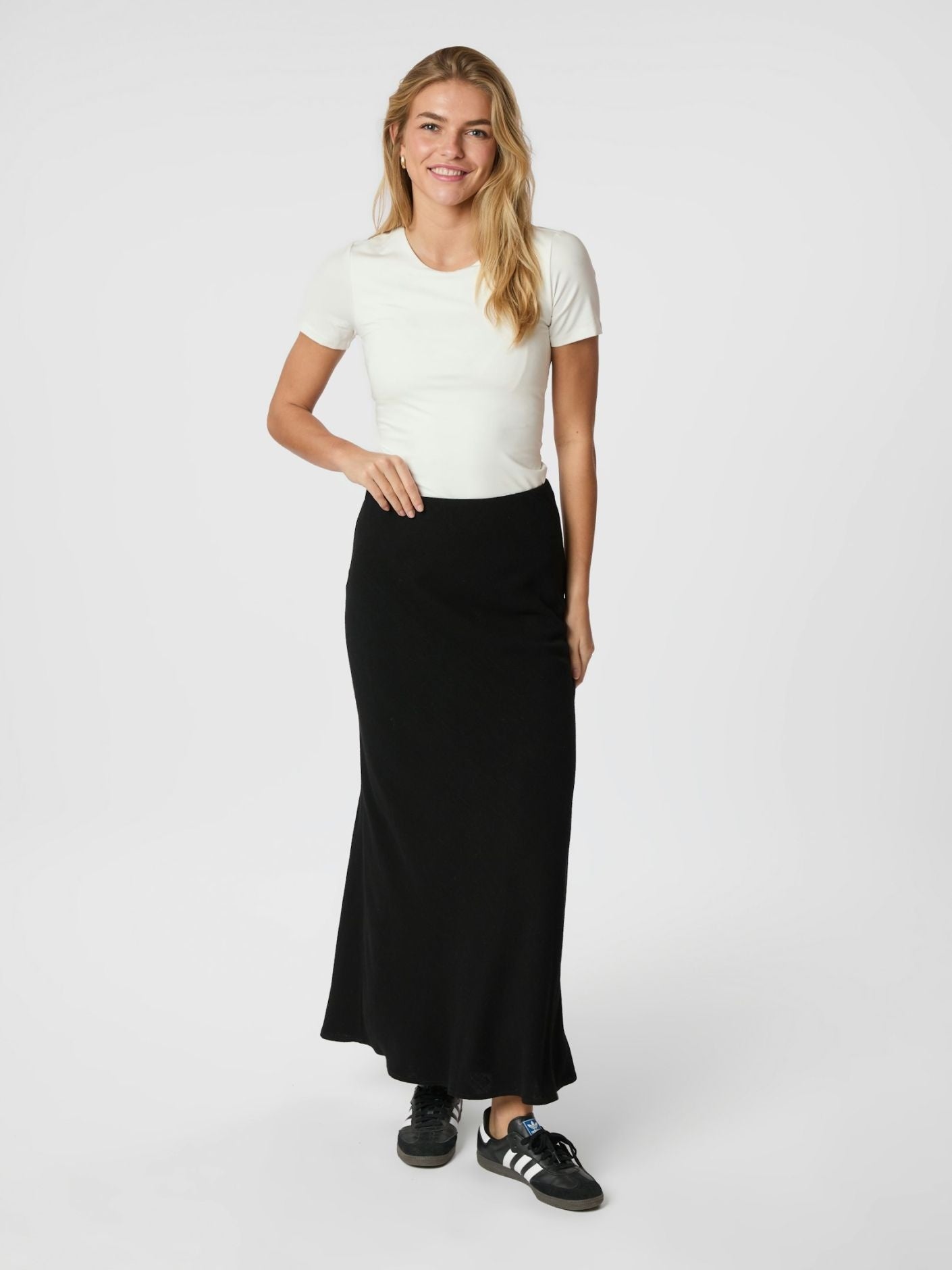 Viso Linen Skirt - Black