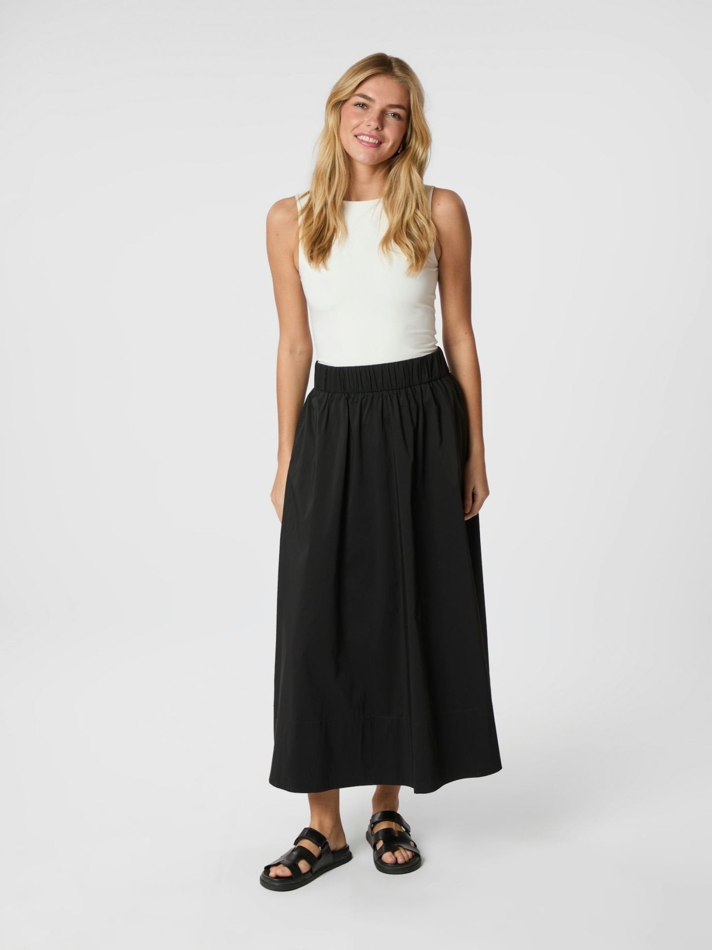 Yara Long Poplin Skirt - Black