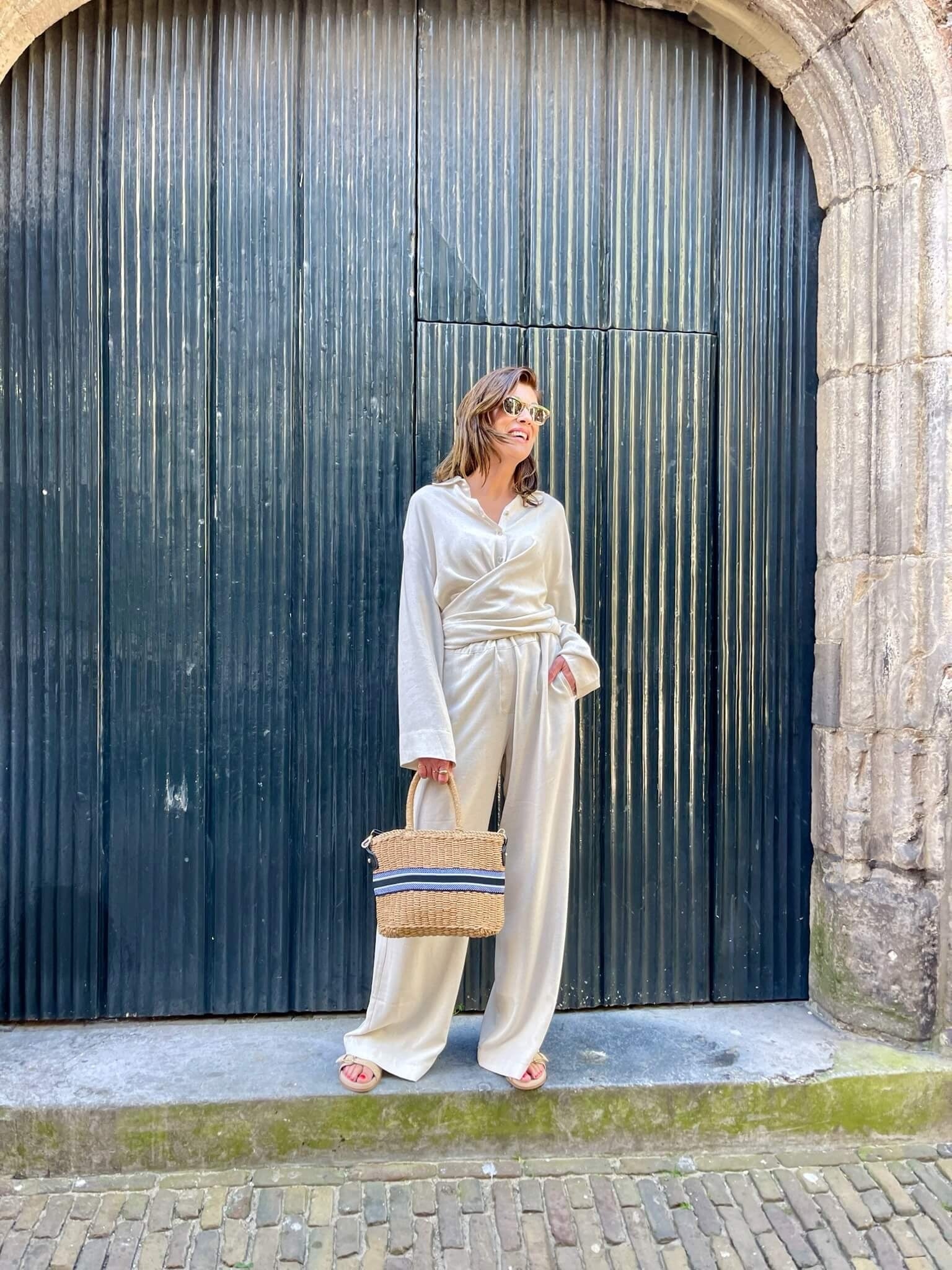 Sand and linen suit look