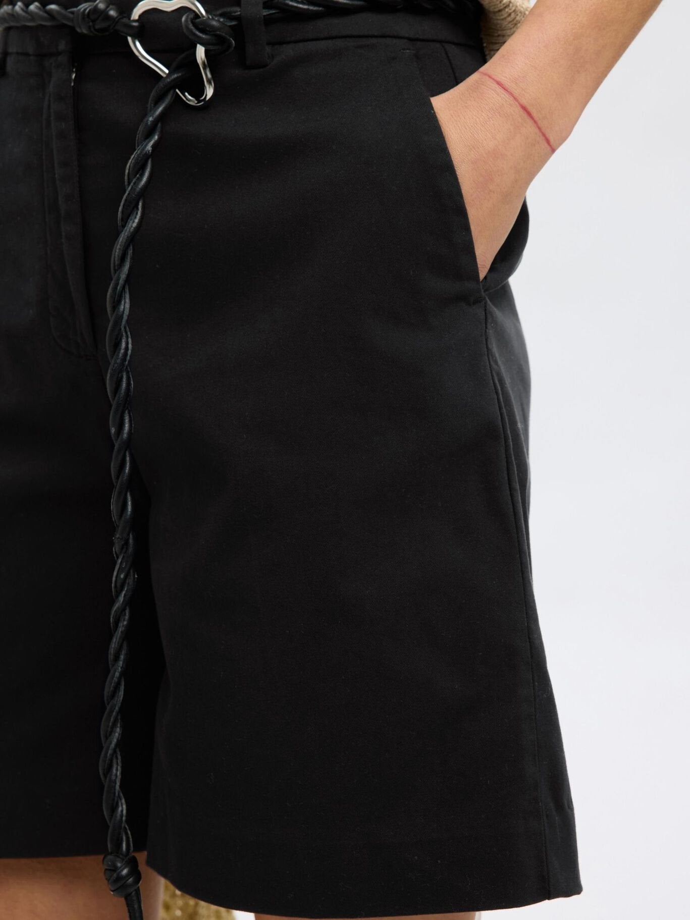 SlfVienna hw wide short - Black