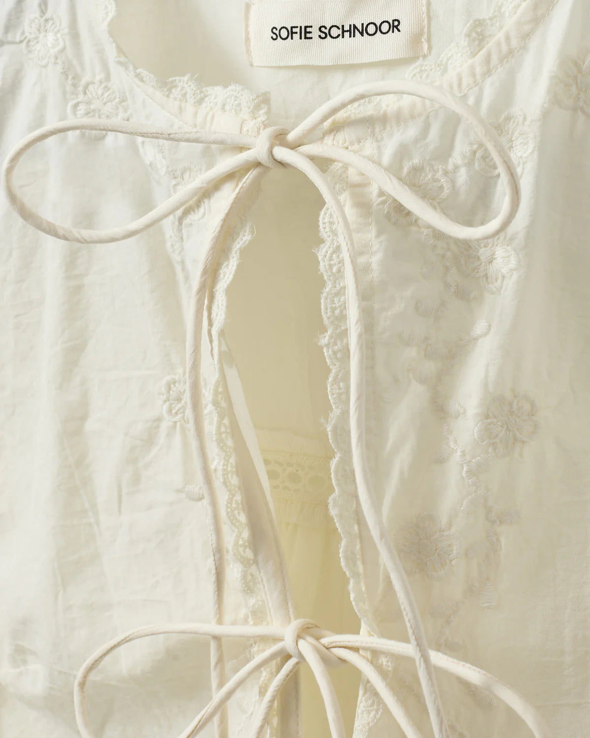 AcaciaSW Top - Off White