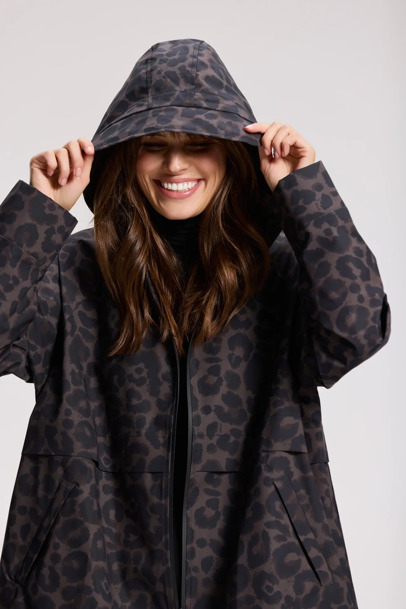 Romy Raincoat - Leopard Cacao