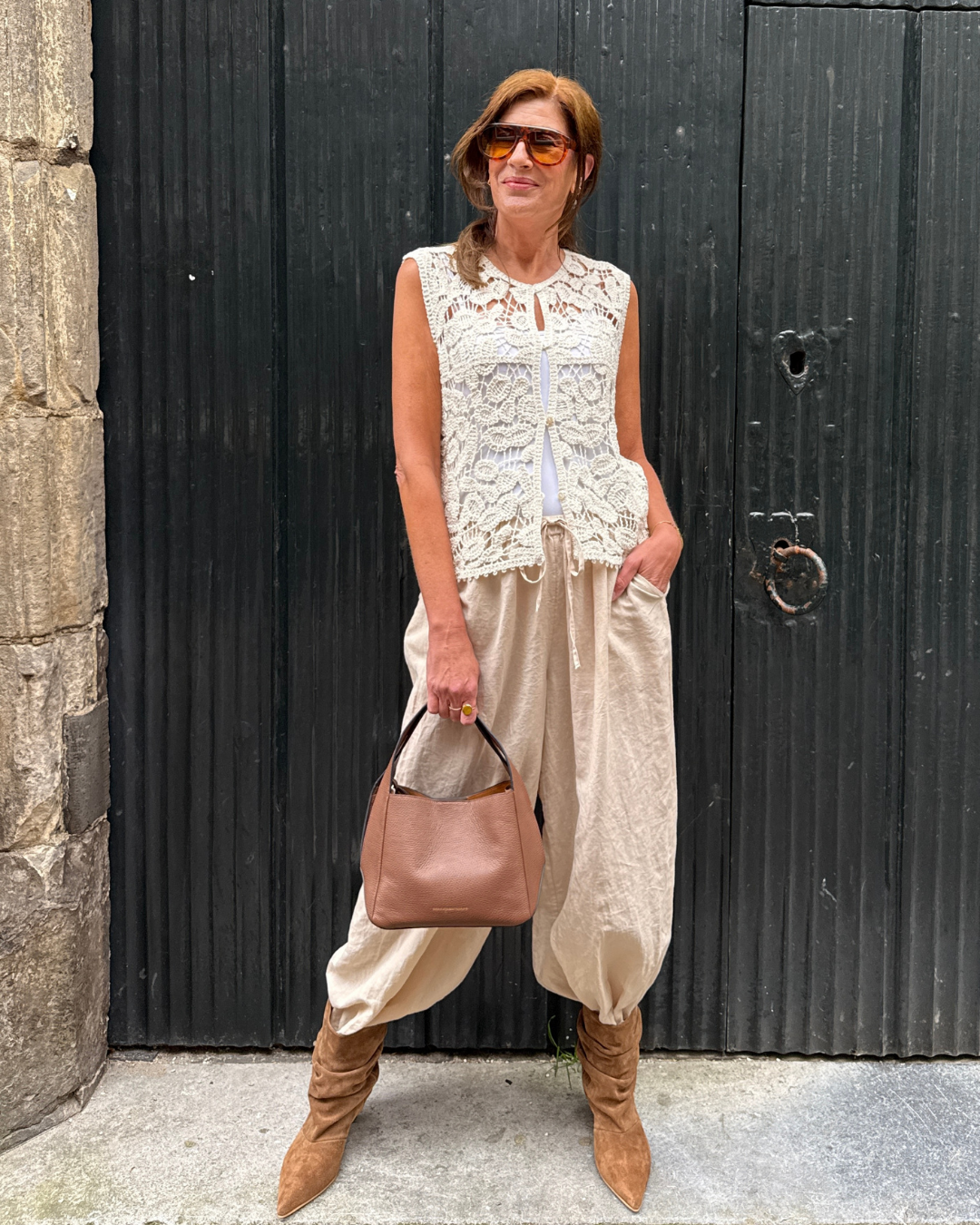 Casual beige balloon look