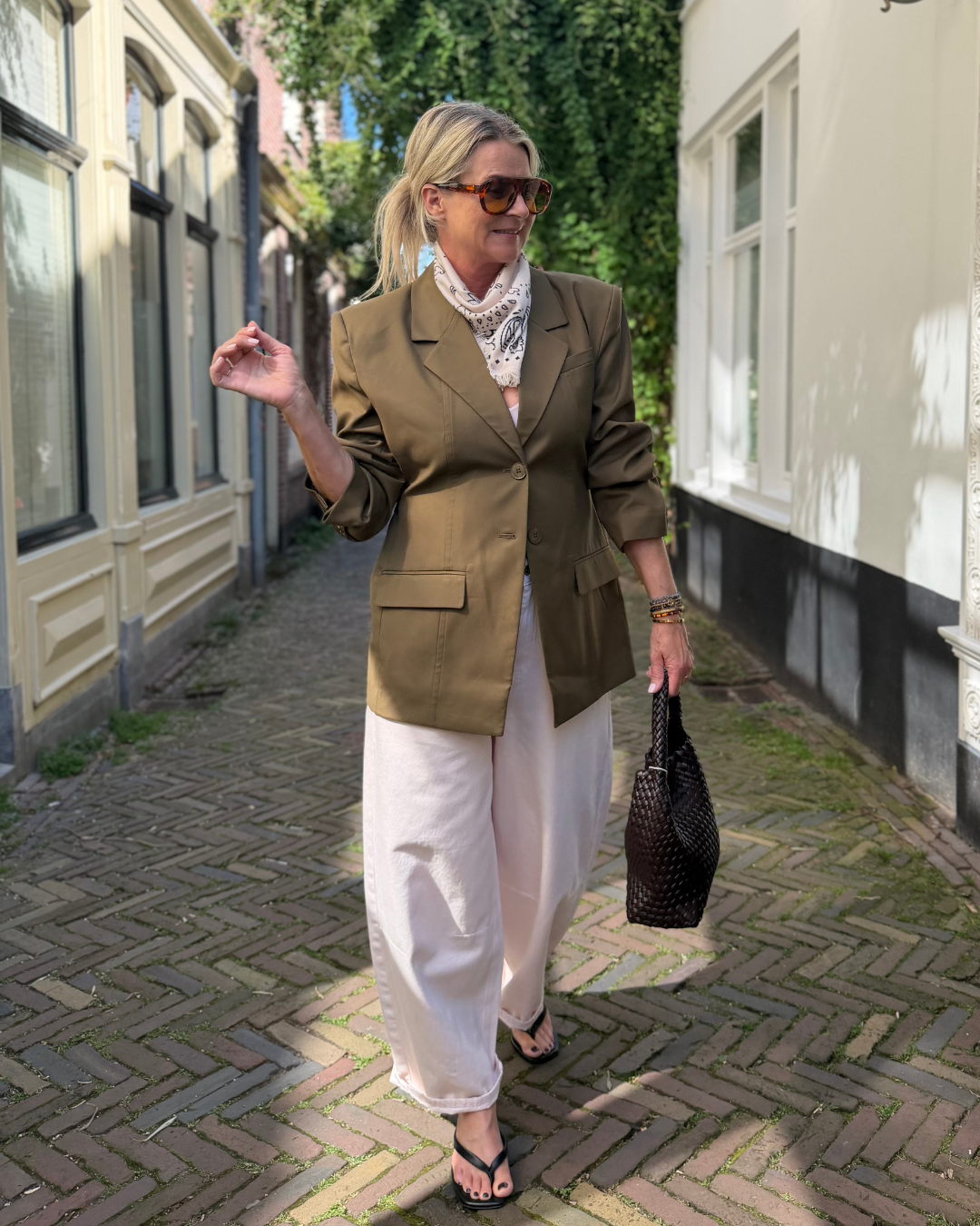 Olivia Blazer look
