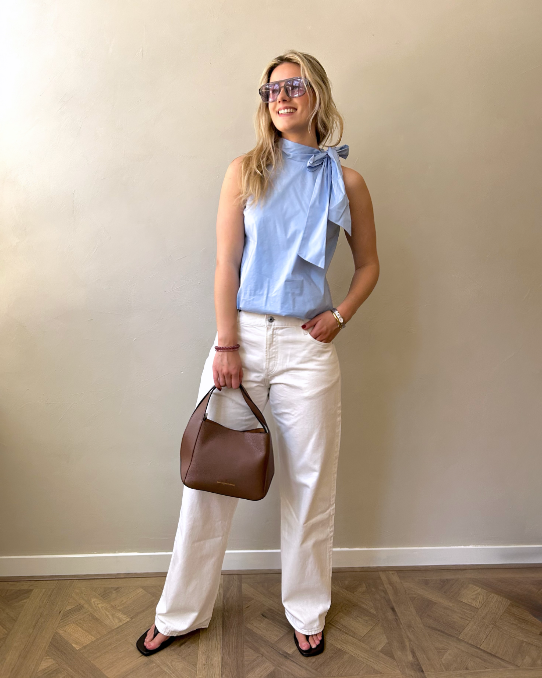 Veda blue look