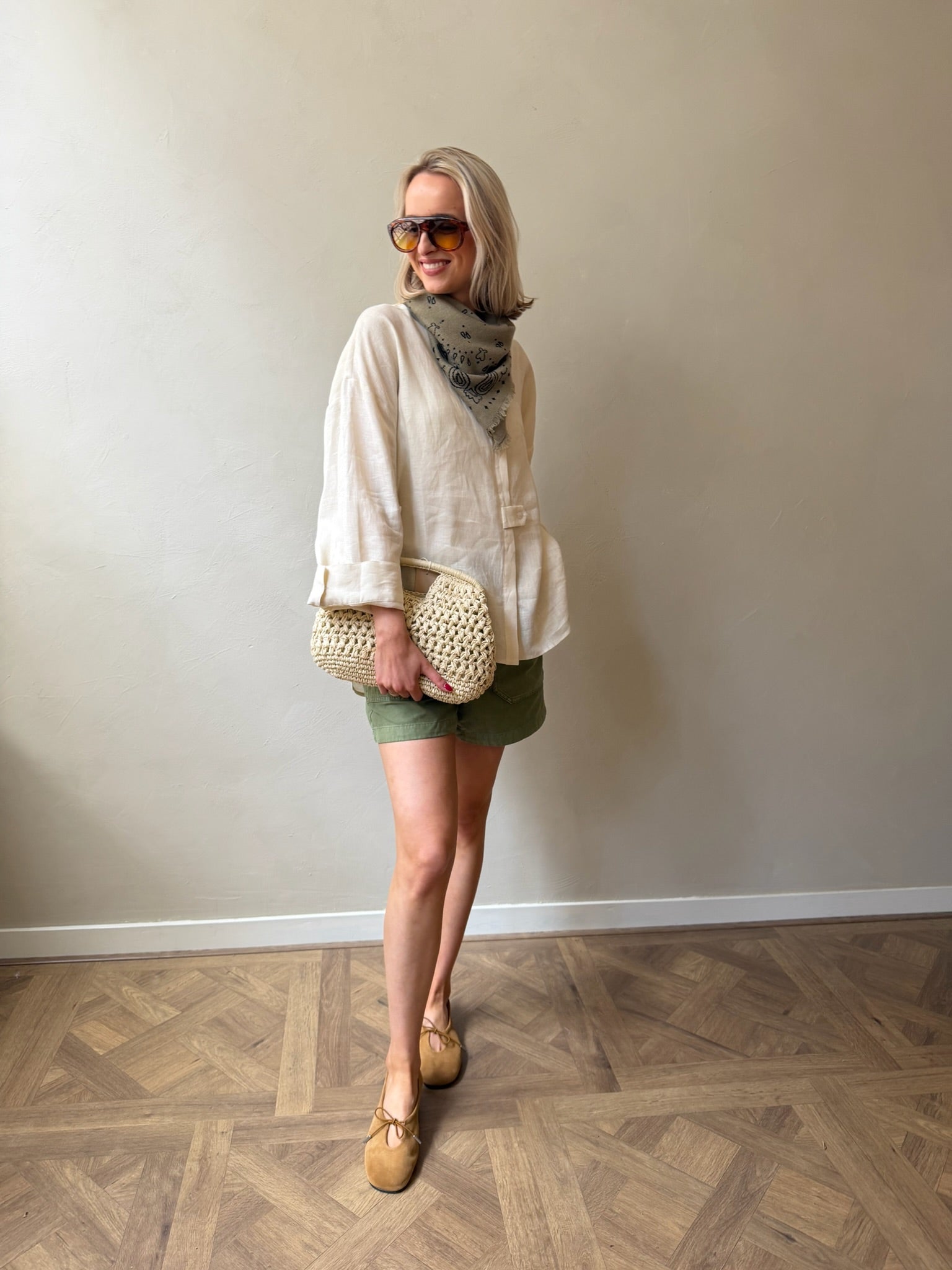 Aura Look