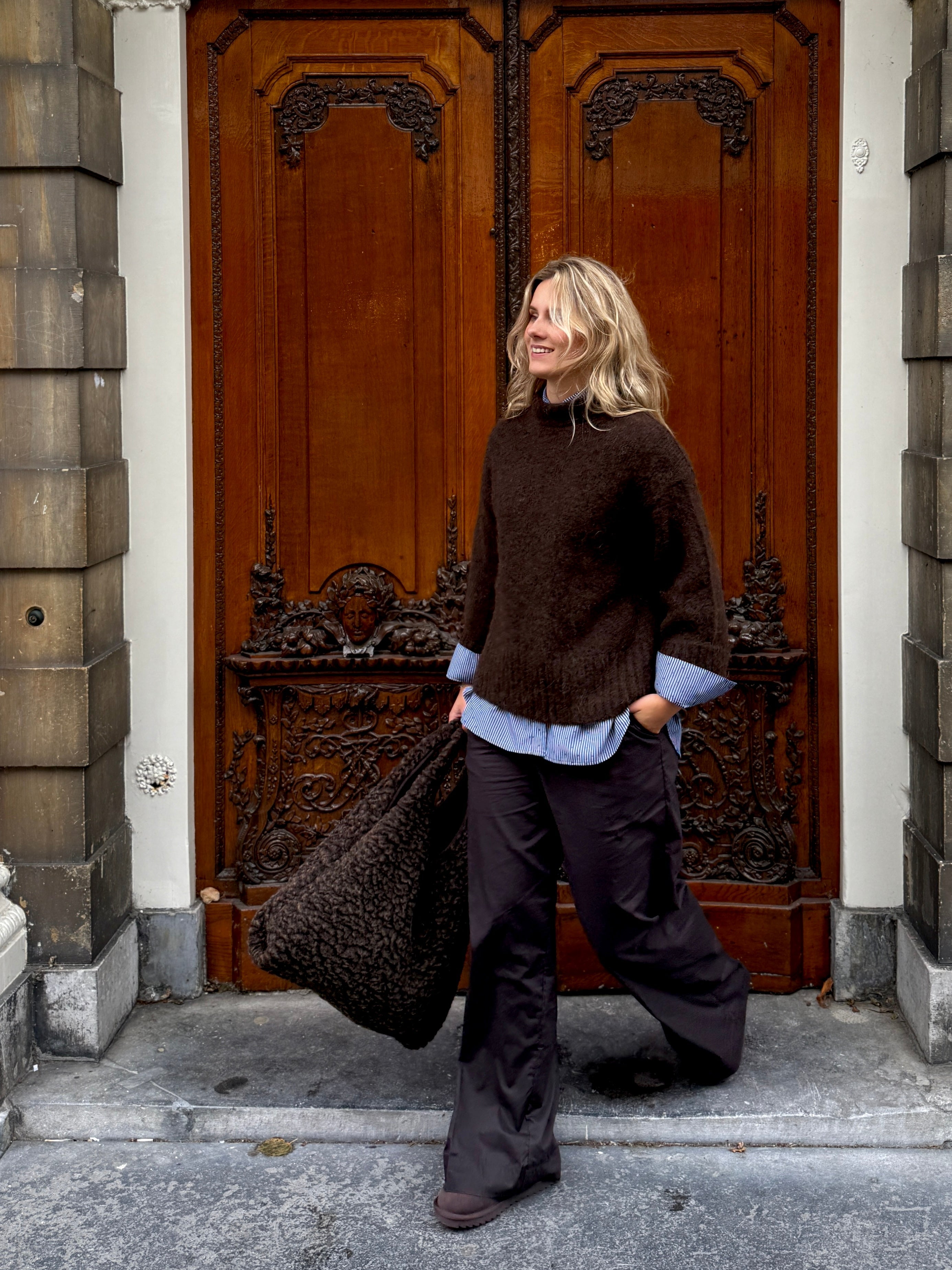 Dark brown autumn look