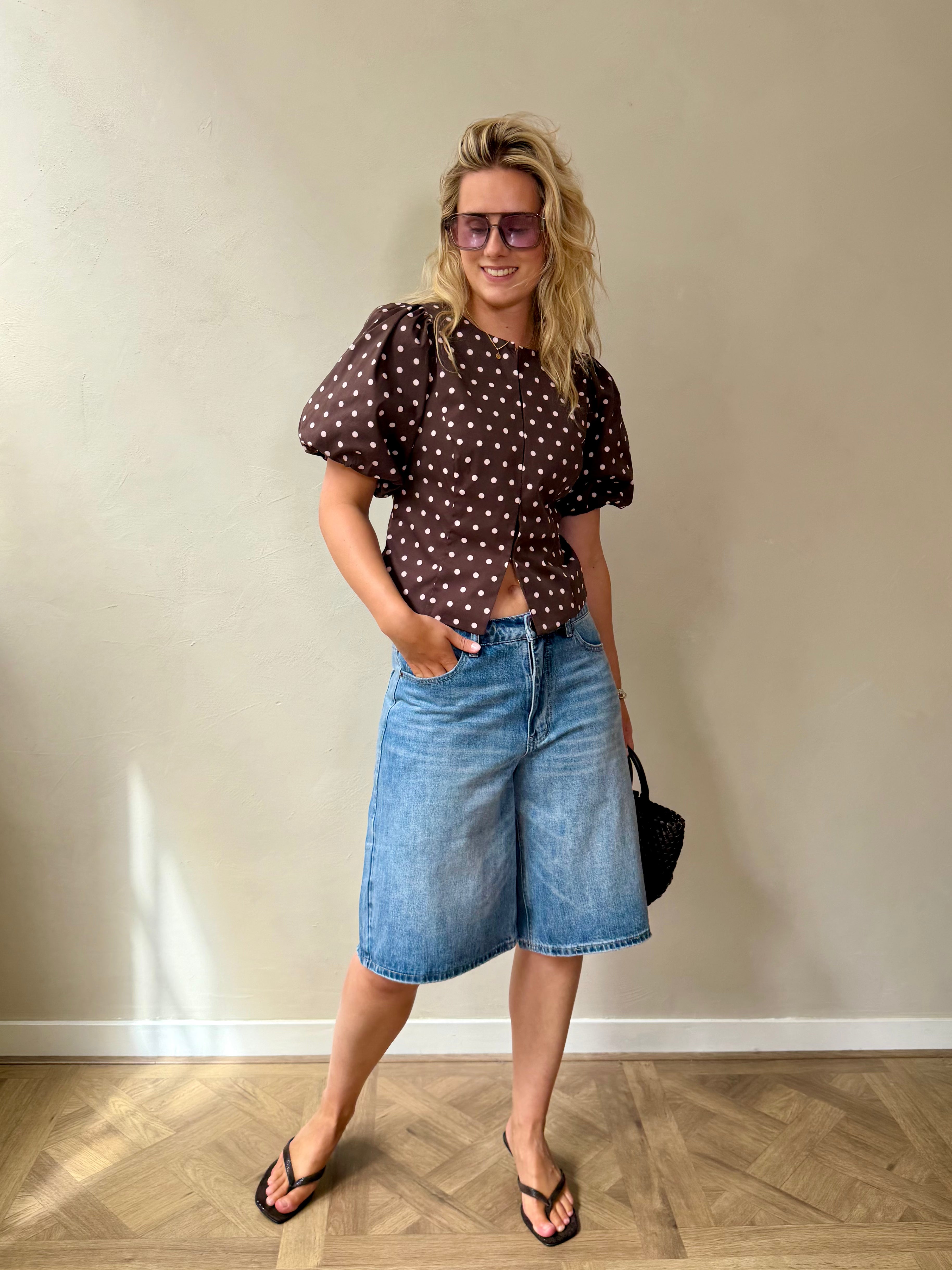 Anela Dot Top Brown Look