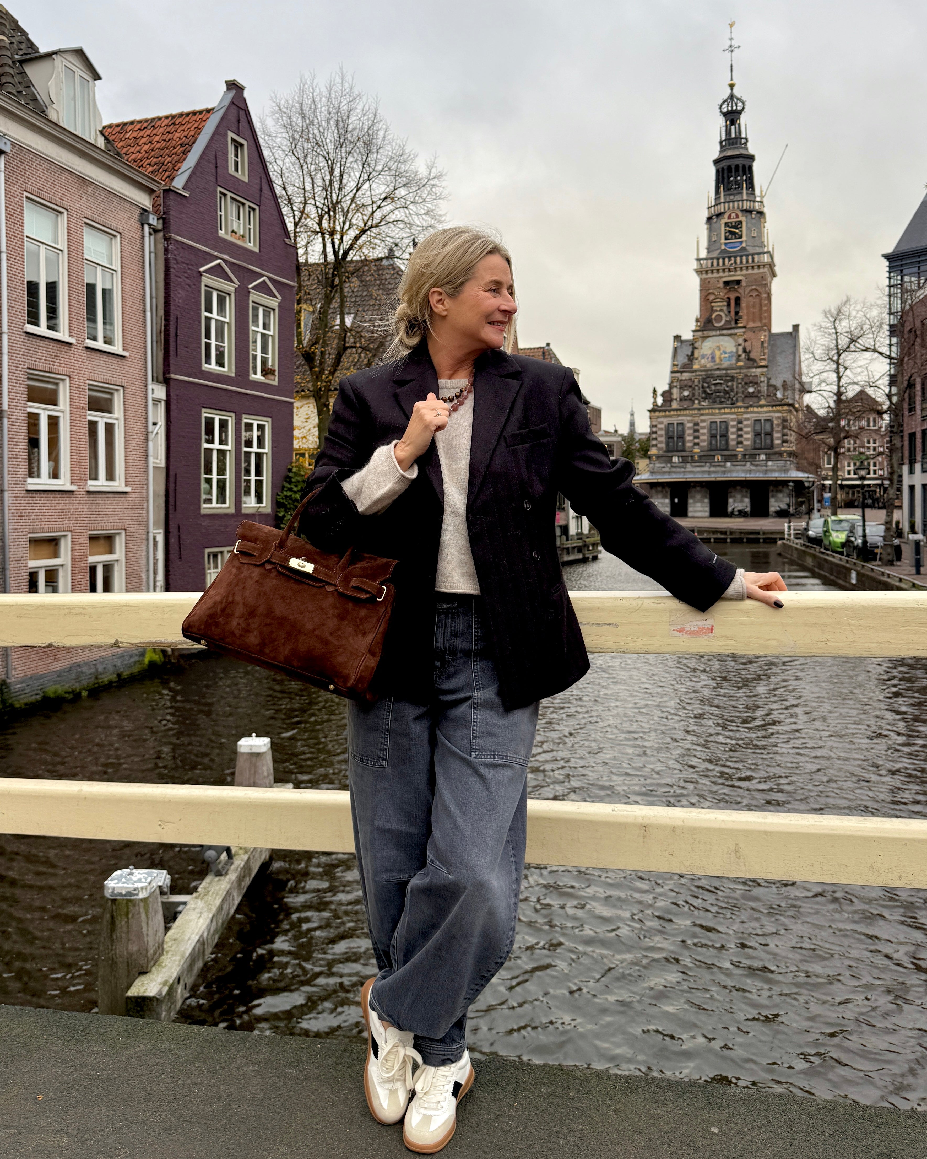 Tailored black blazer look