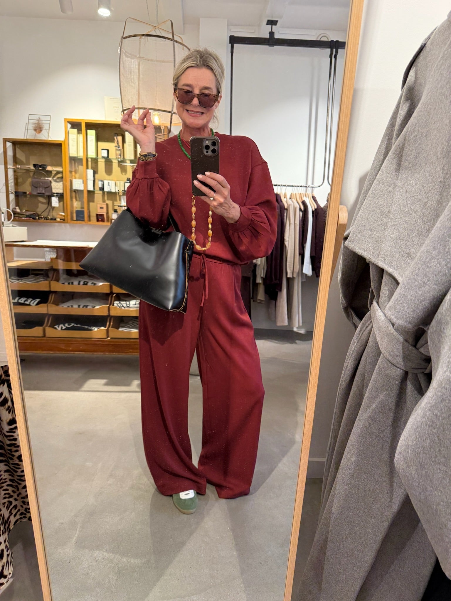 Syrah relaxed look