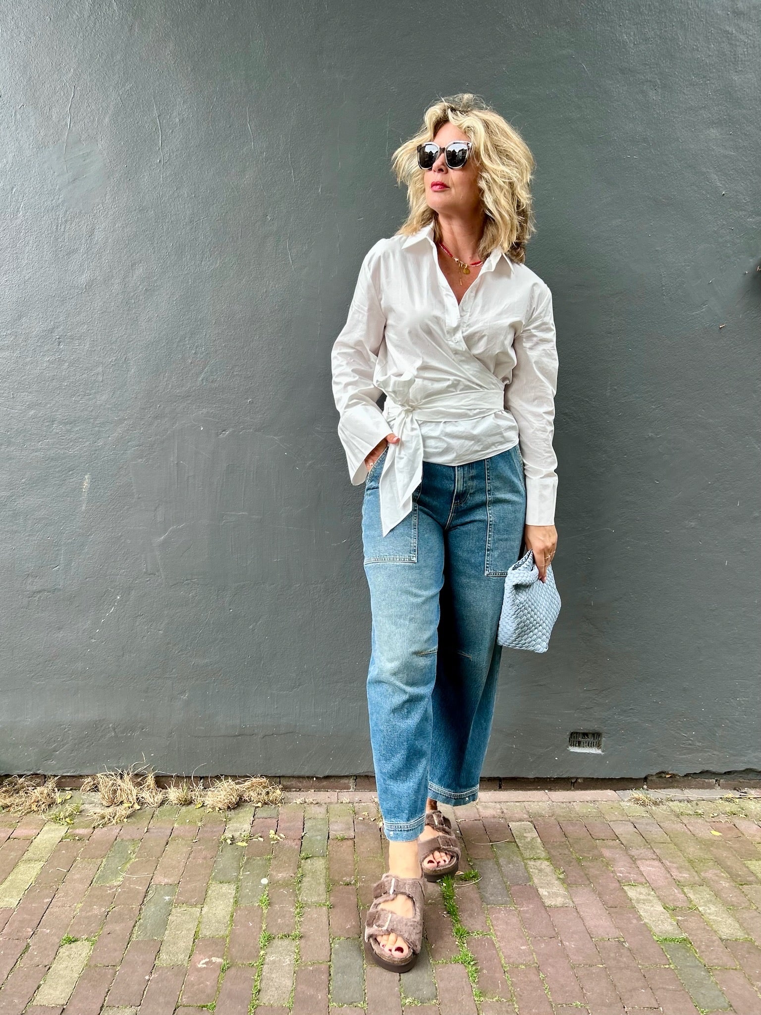 White wrapblouse look
