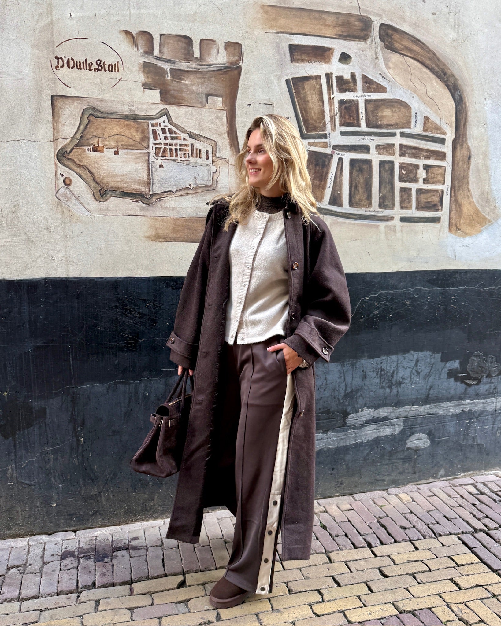 Brown trackpant, lace and pearl look