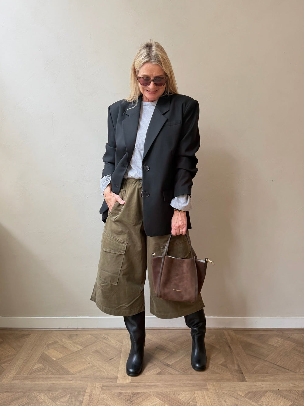 army cargo bermuda look