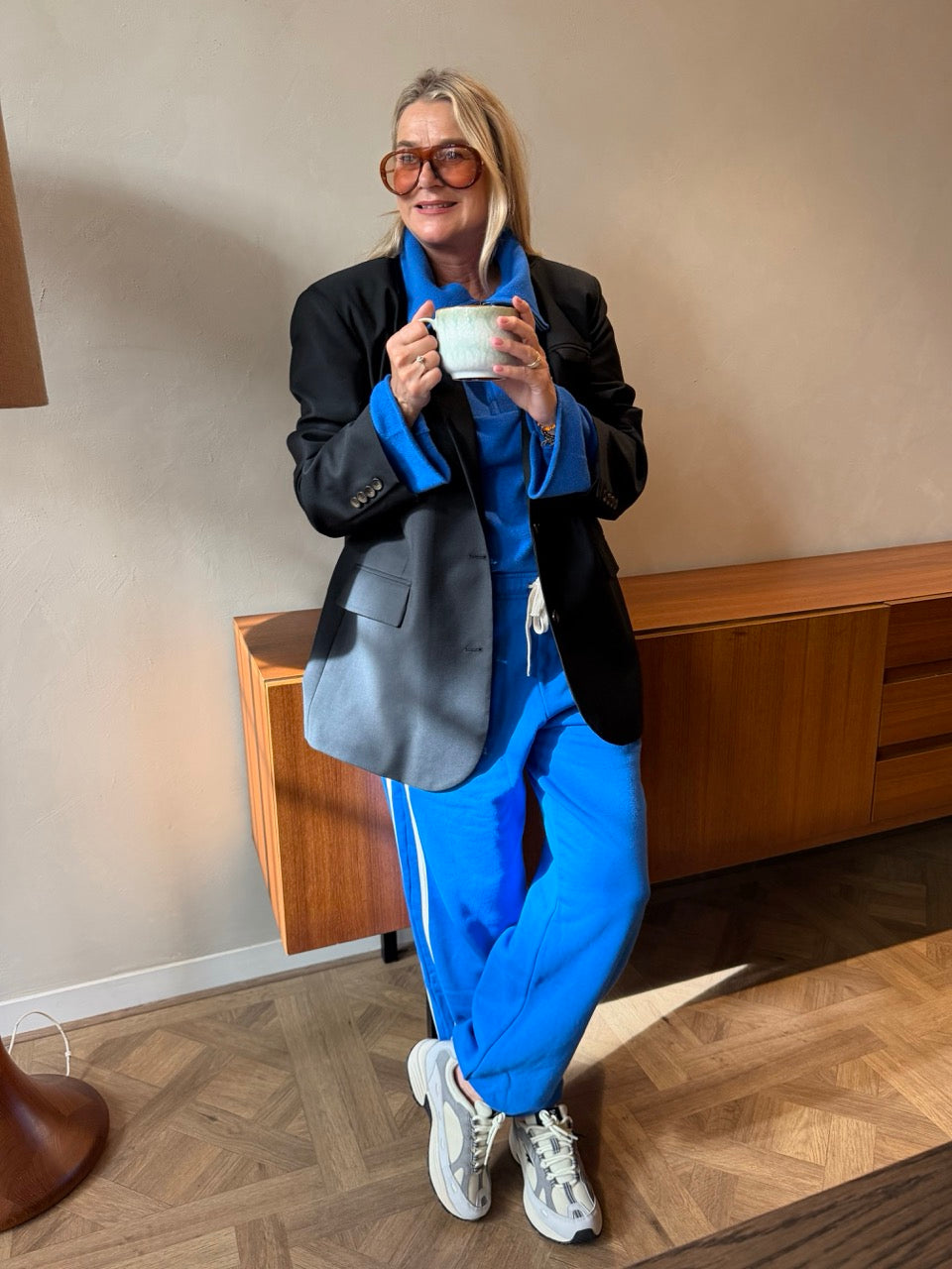 sporty blue penn & ink look