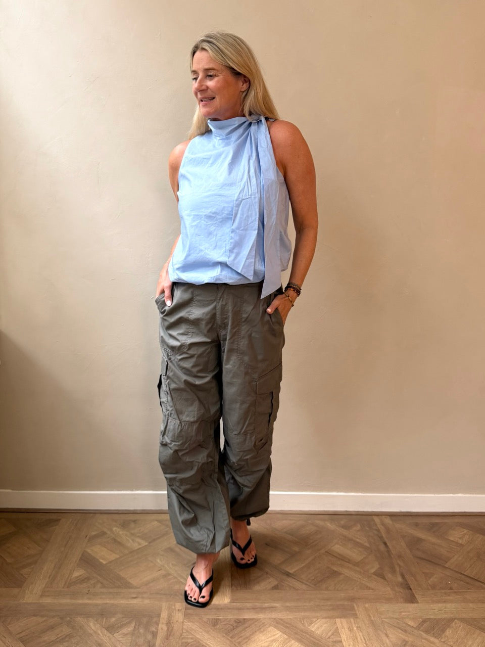 Cargo pant look