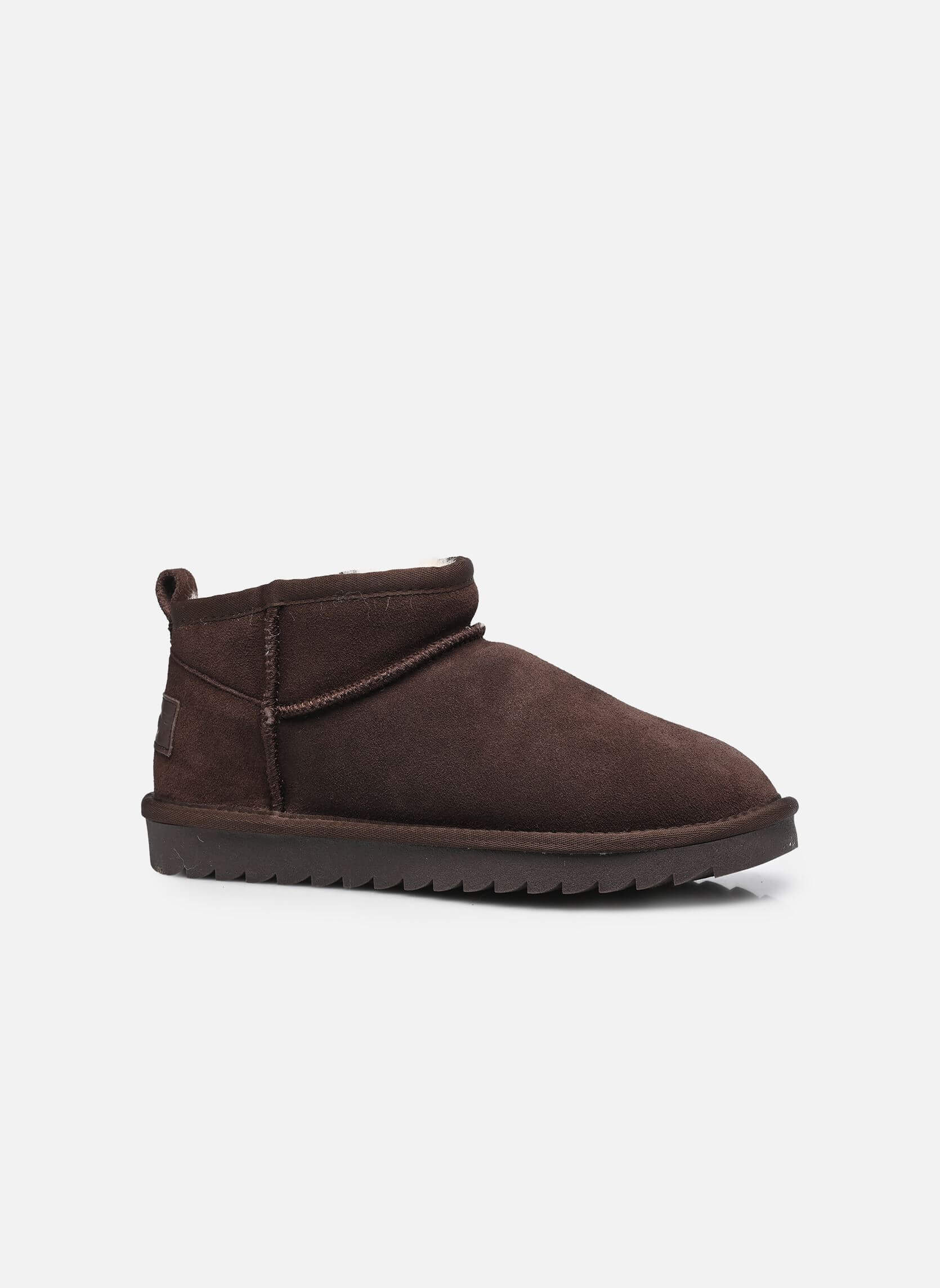 Short Sheepskin Boot in Suede - Chocolate
